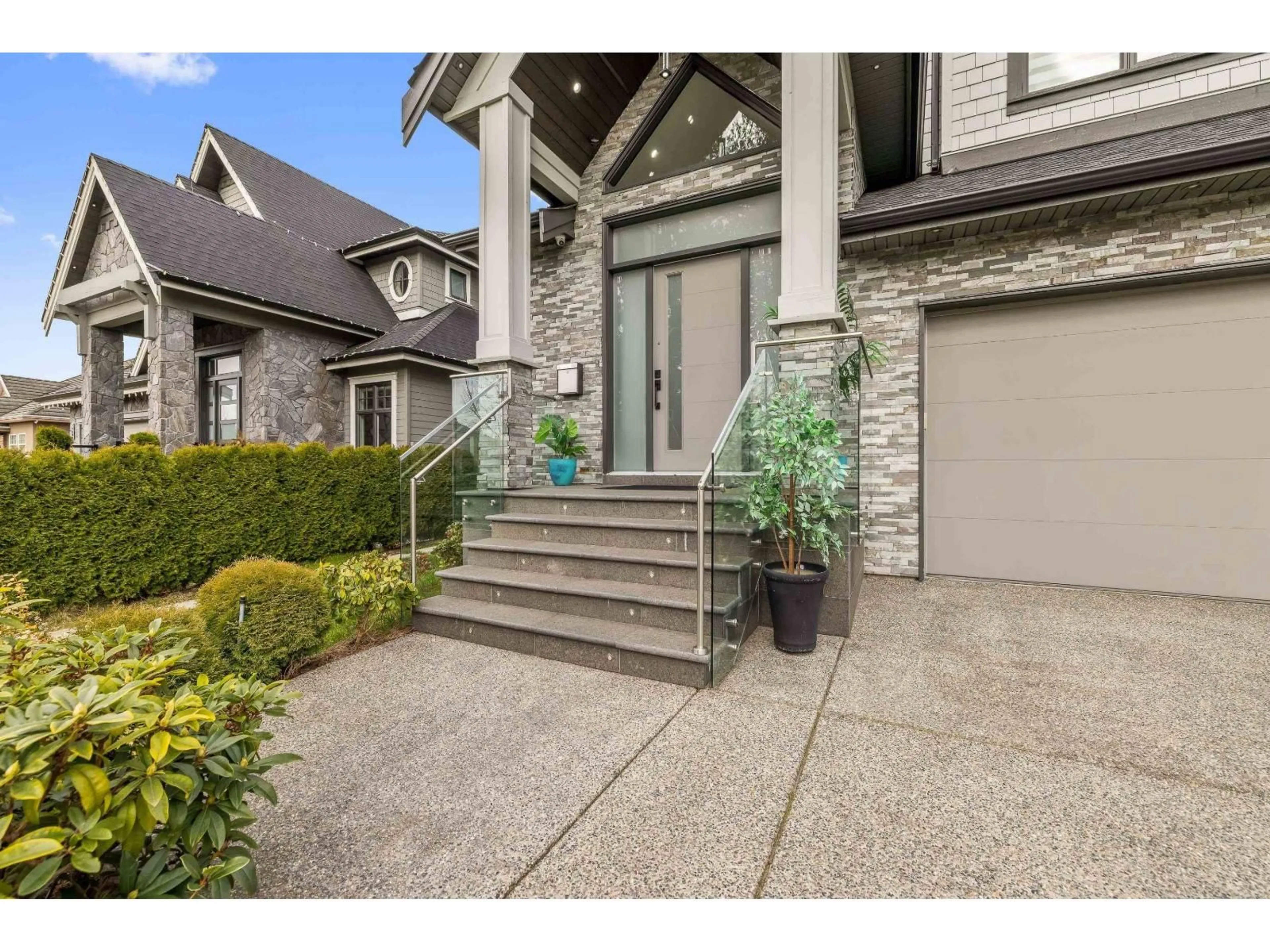 Unknown for 15689 106A AVENUE, Surrey British Columbia V4N1K3