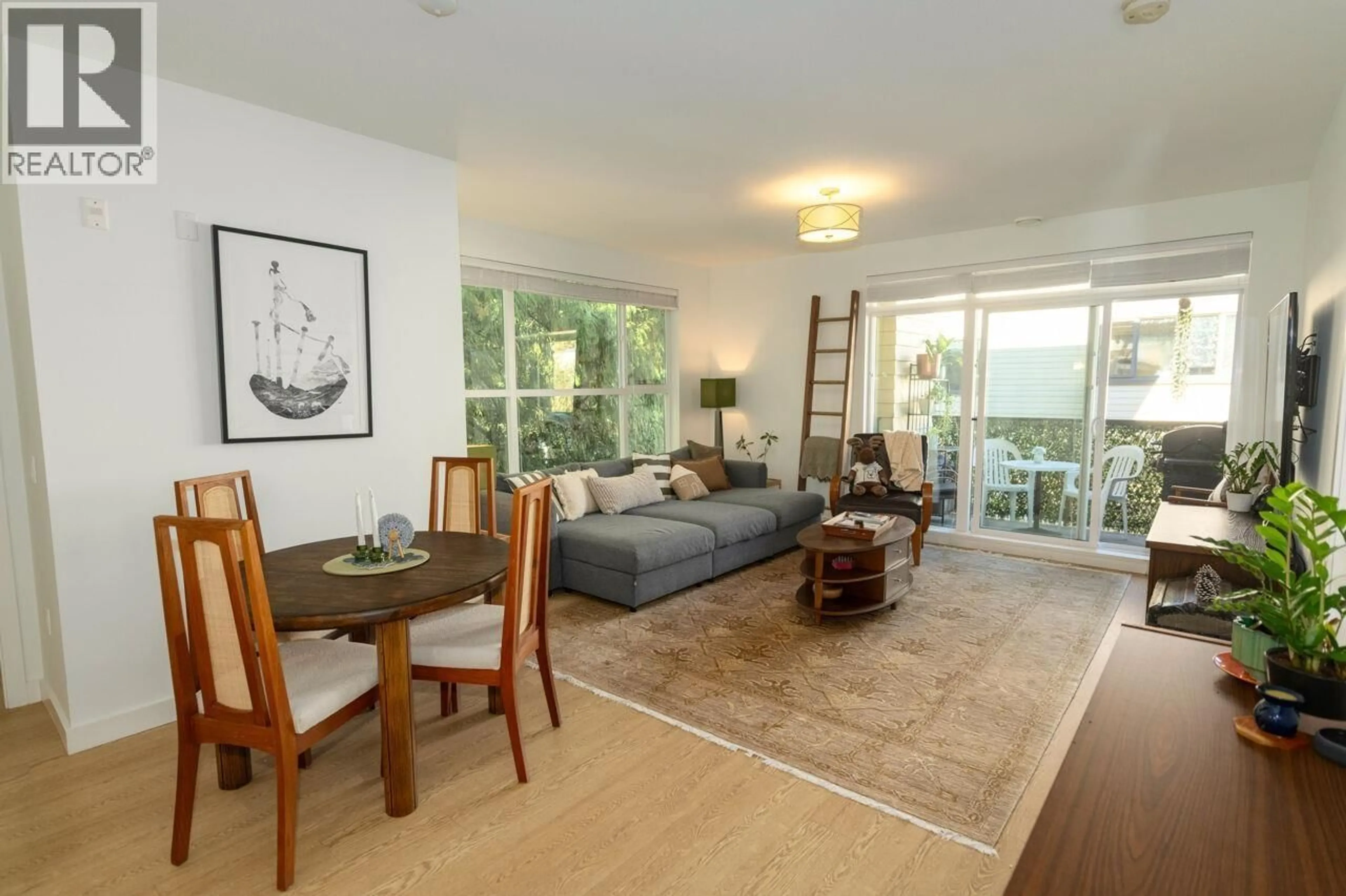 Living room with furniture, unknown for 312 - 3205 MOUNTAIN HIGHWAY, North Vancouver British Columbia V7K2H4