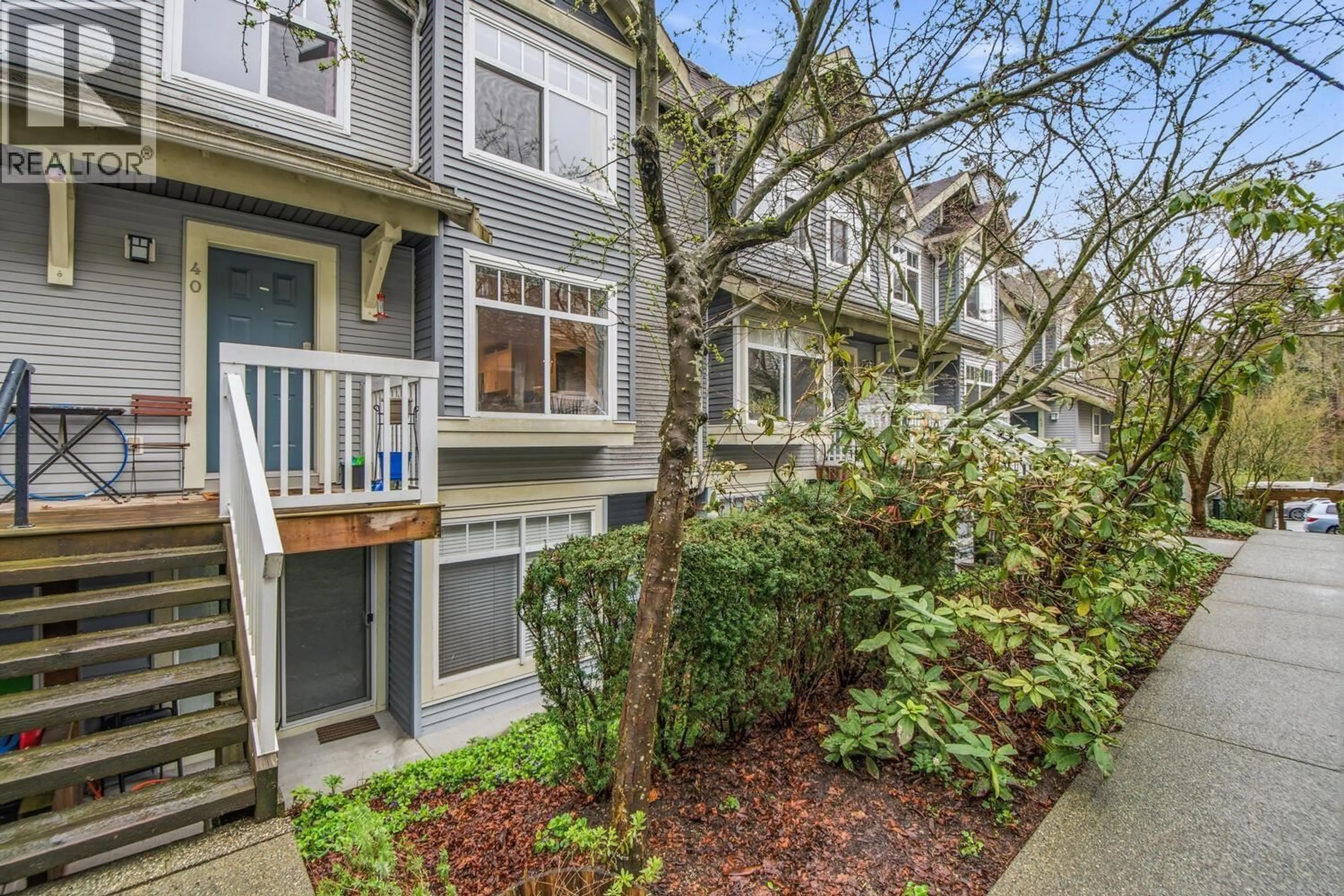 Patio, street for 40 - 7488 SOUTHWYNDE AVENUE, Burnaby British Columbia V3N5C6