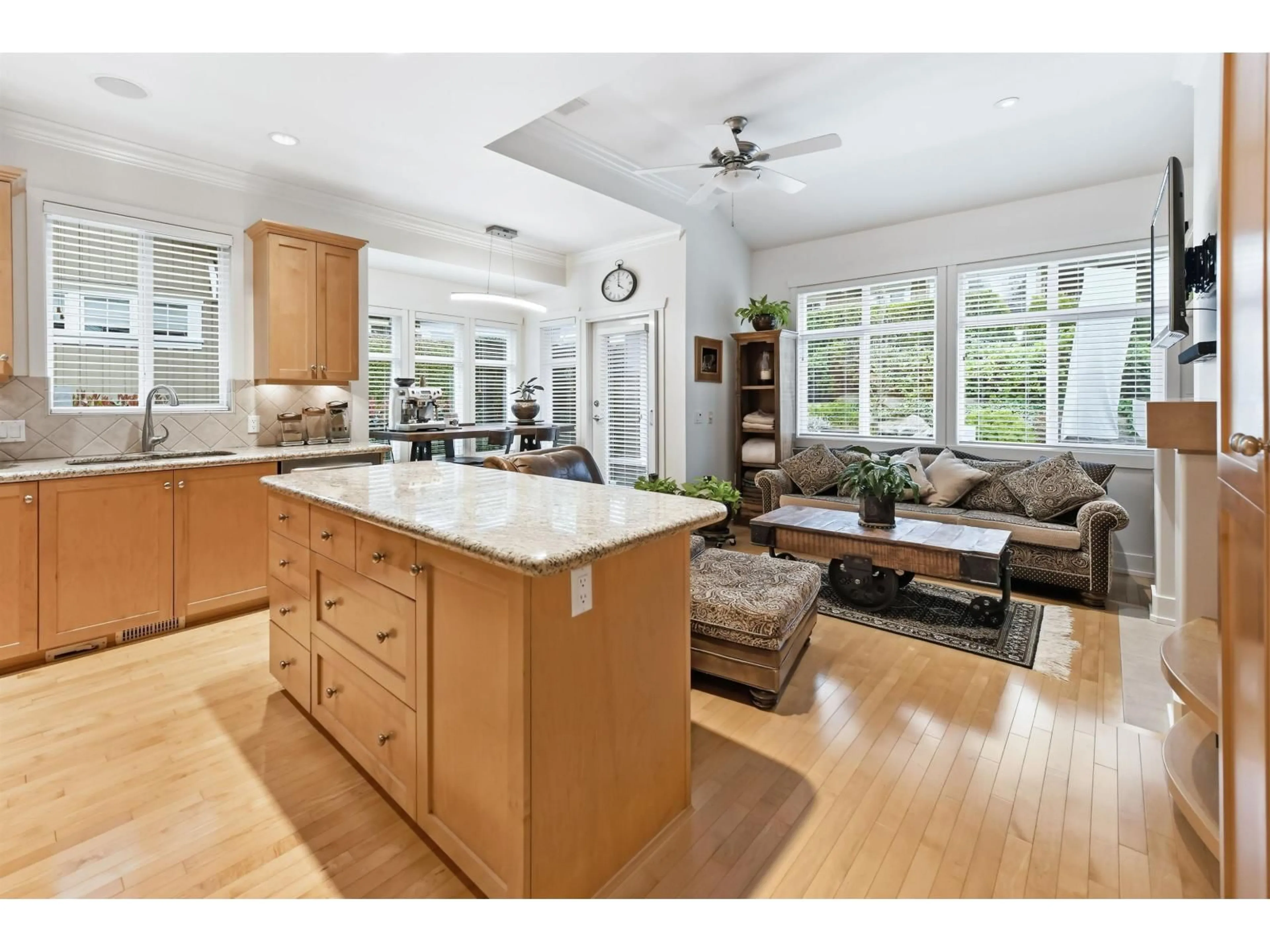 Open concept kitchen, unknown for 11 - 18088 8 AVENUE, Surrey British Columbia V3Z9T6