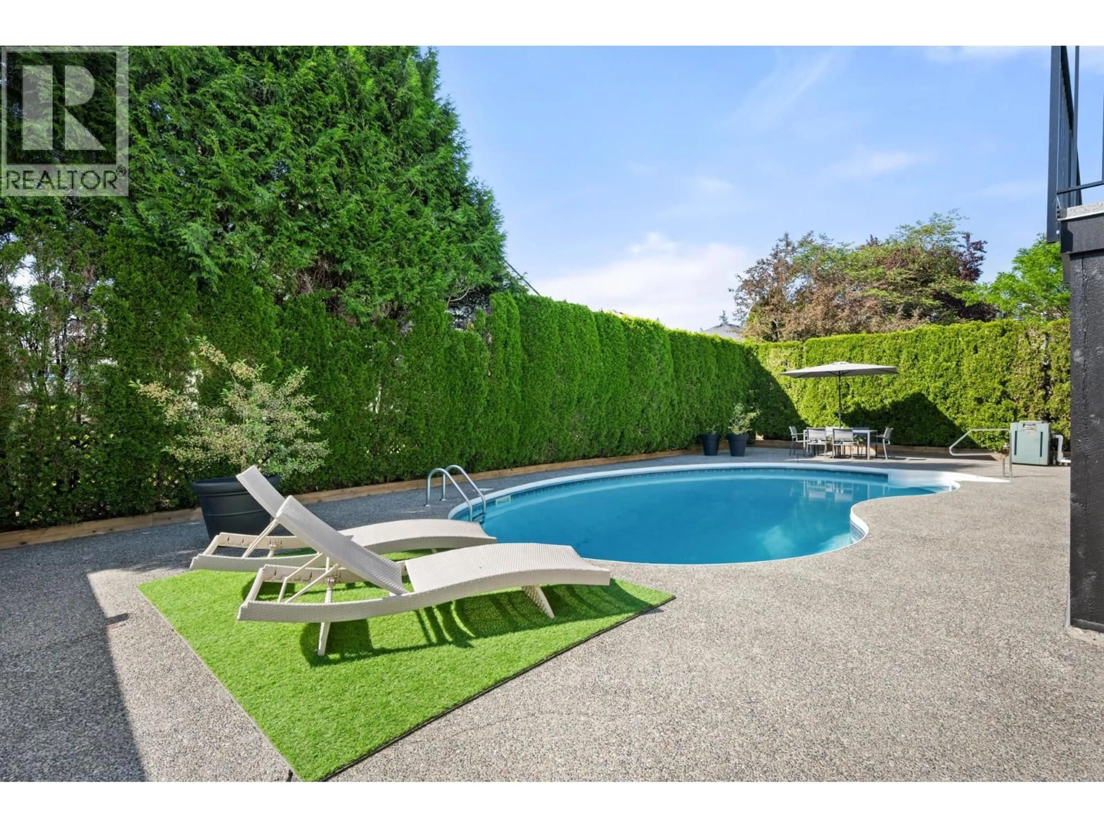 Pool for 11457 CREEKSIDE STREET, Maple Ridge British Columbia V2W2C1