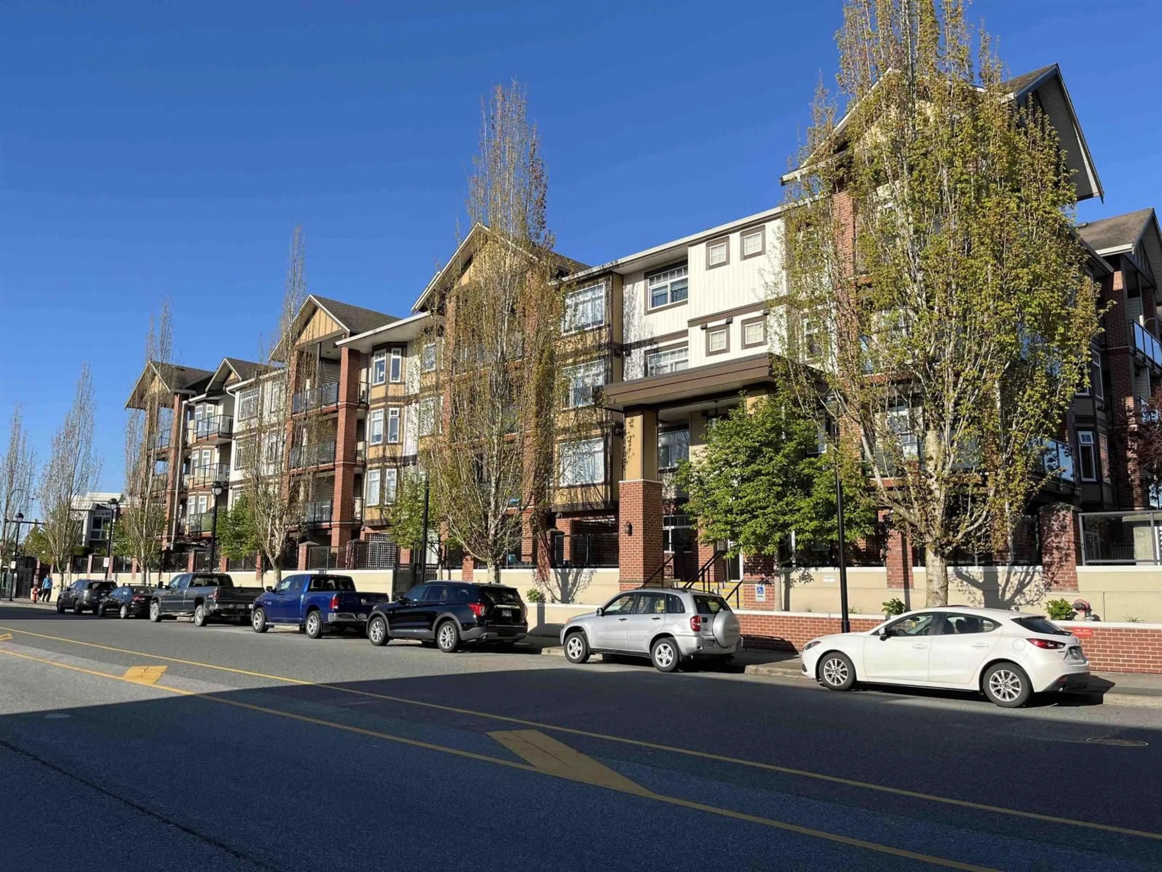 Unknown for 348 - 5660 201A STREET, Langley British Columbia V3A0B4
