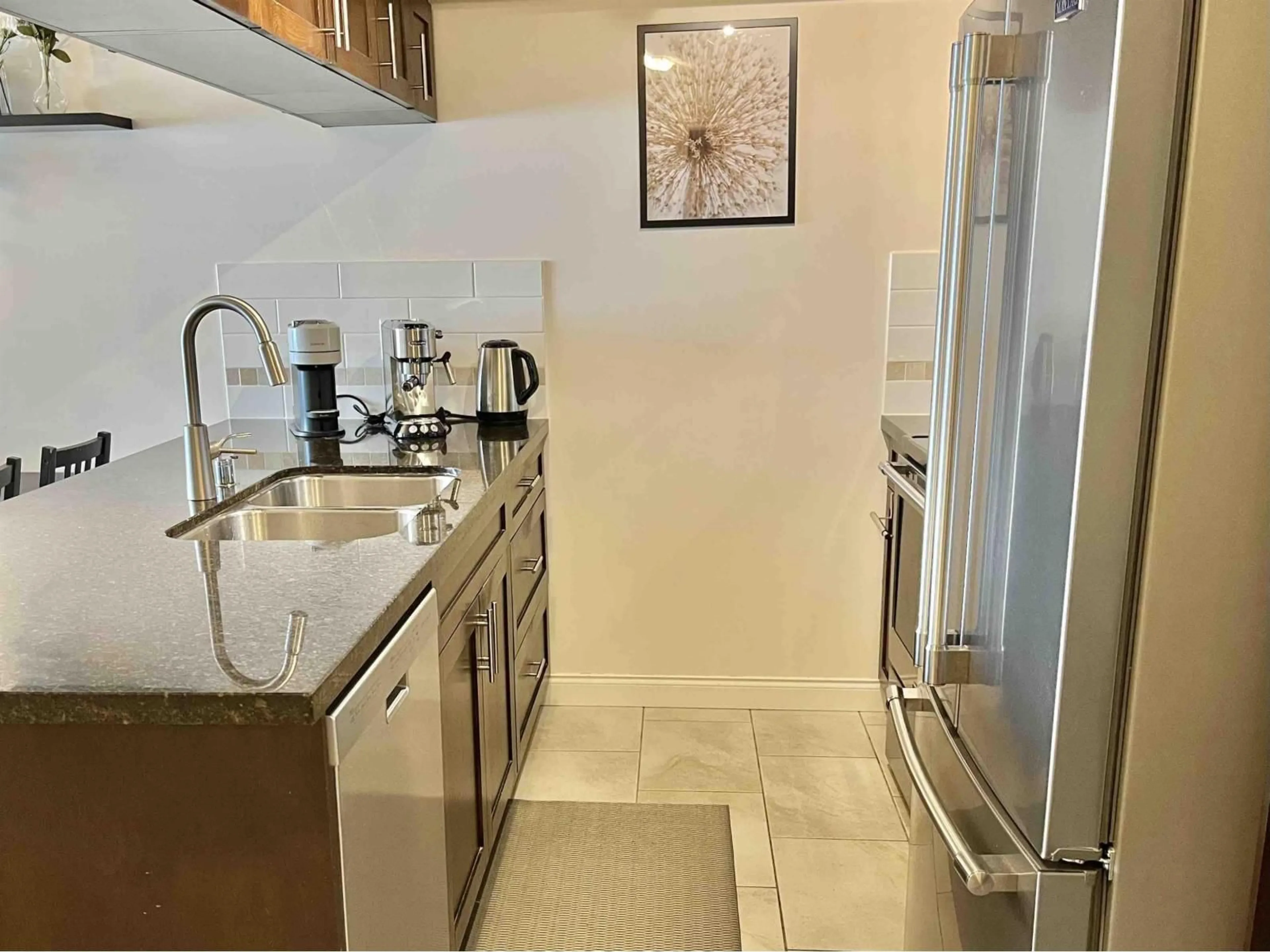 Standard kitchen, ceramic/tile floor for 348 - 5660 201A STREET, Langley British Columbia V3A0B4