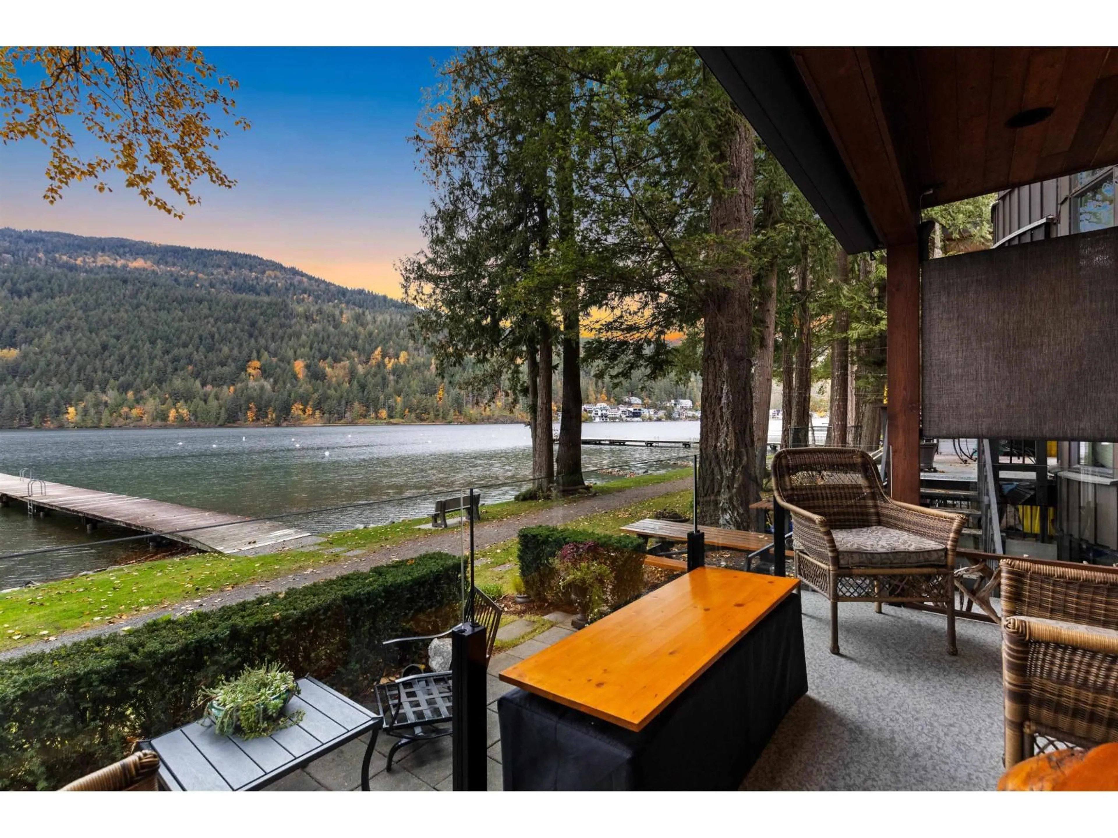 Patio, water/lake/river/ocean view for 173 FIRST AVENUE, Cultus Lake British Columbia V2R4Z4