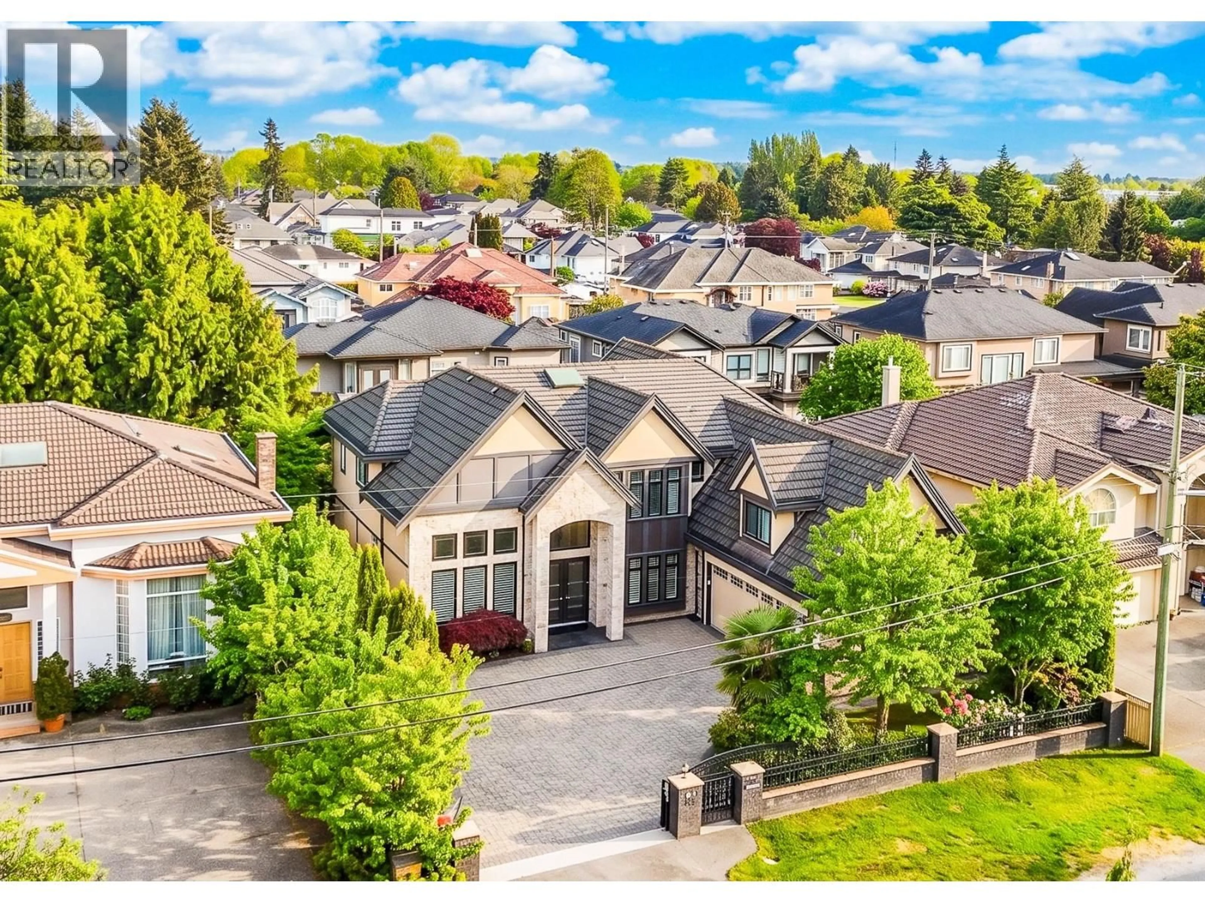 A pic from outside/outdoor area/front of a property/back of a property/a pic from drone, street for 10320 DENNIS CRESCENT, Richmond British Columbia V7A3R8