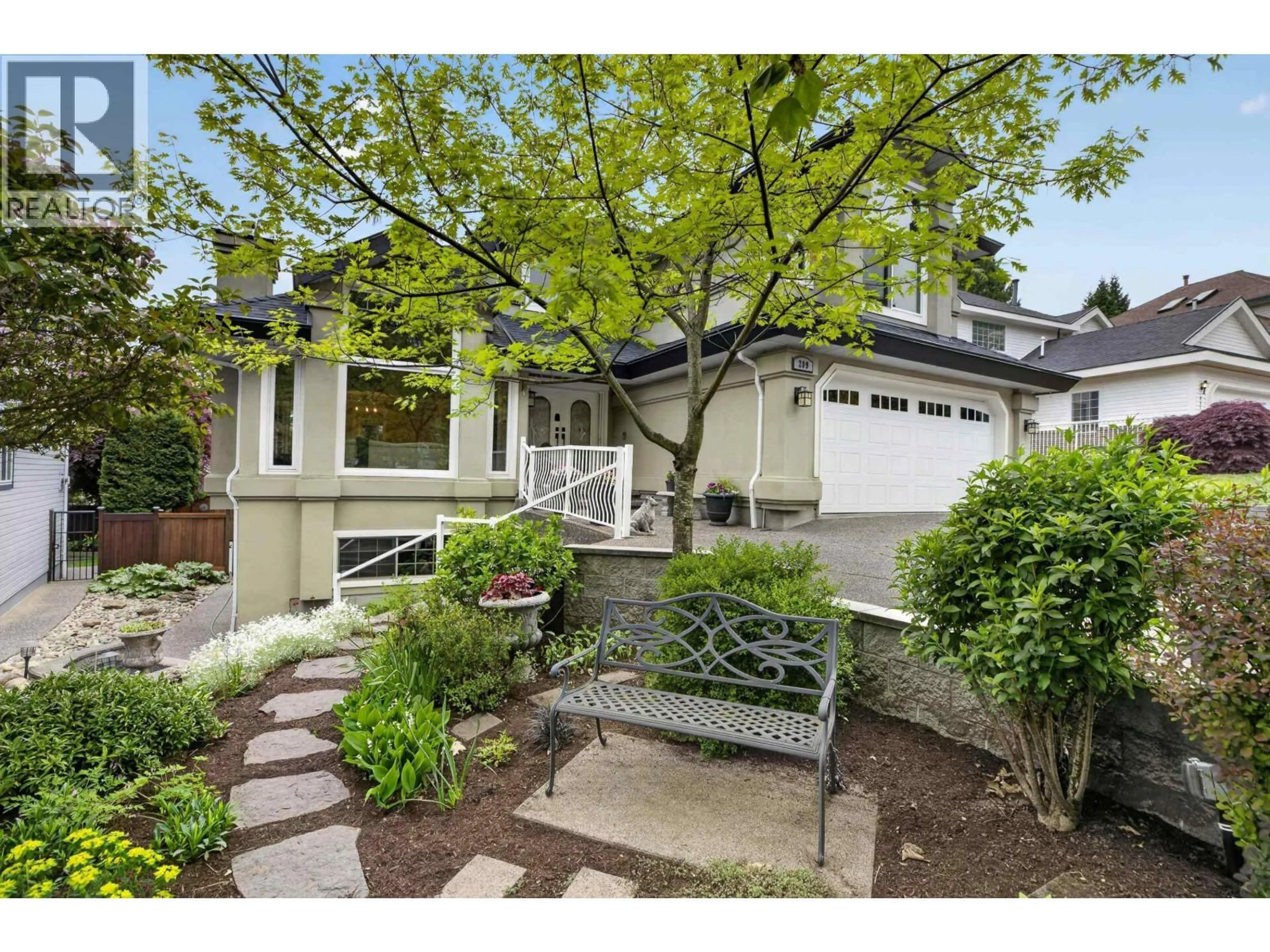 Home with vinyl exterior material, street for 209 RAVINE DRIVE, Port Moody British Columbia V3H4W7