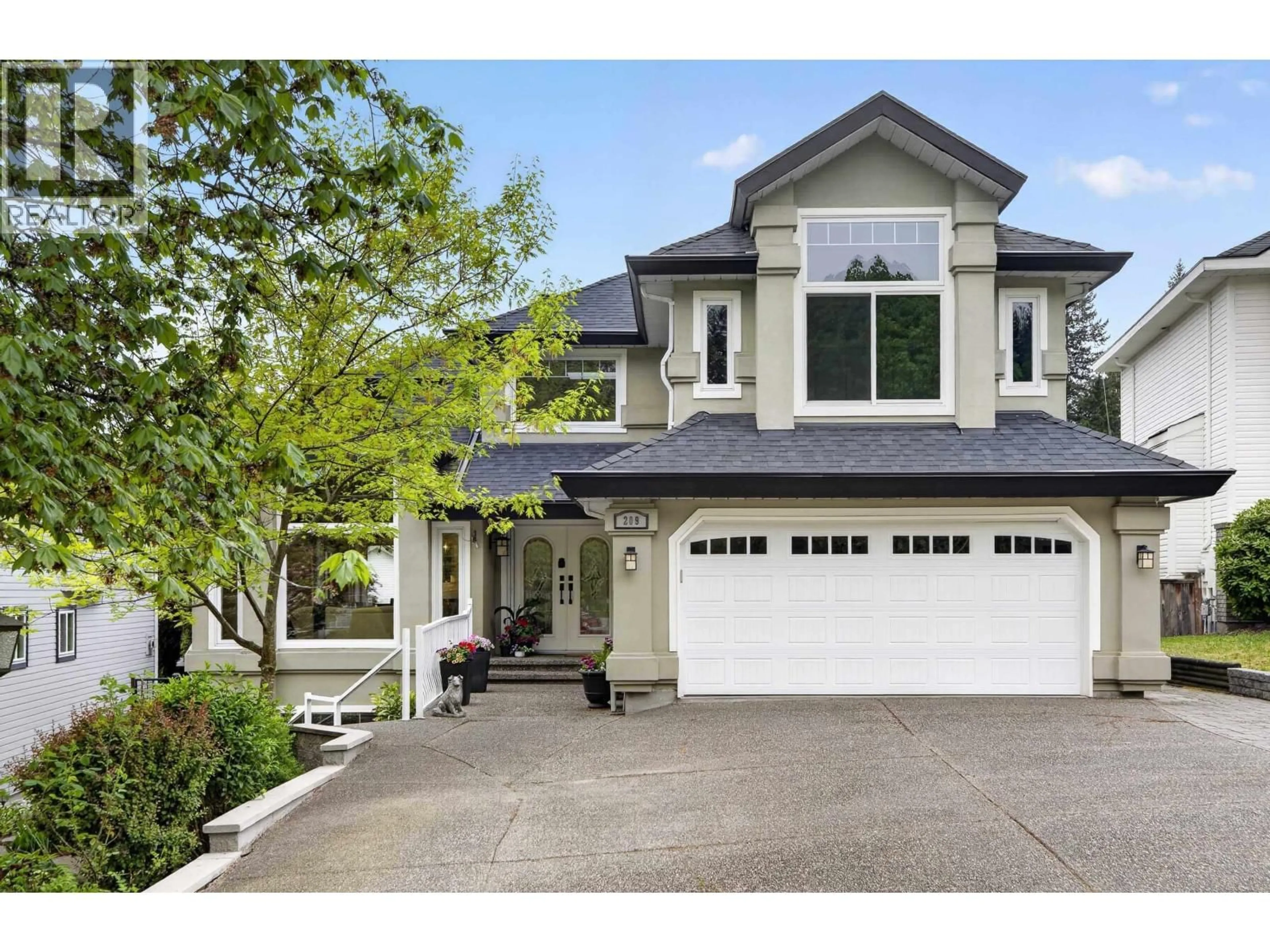 Home with vinyl exterior material, street for 209 RAVINE DRIVE, Port Moody British Columbia V3H4W7