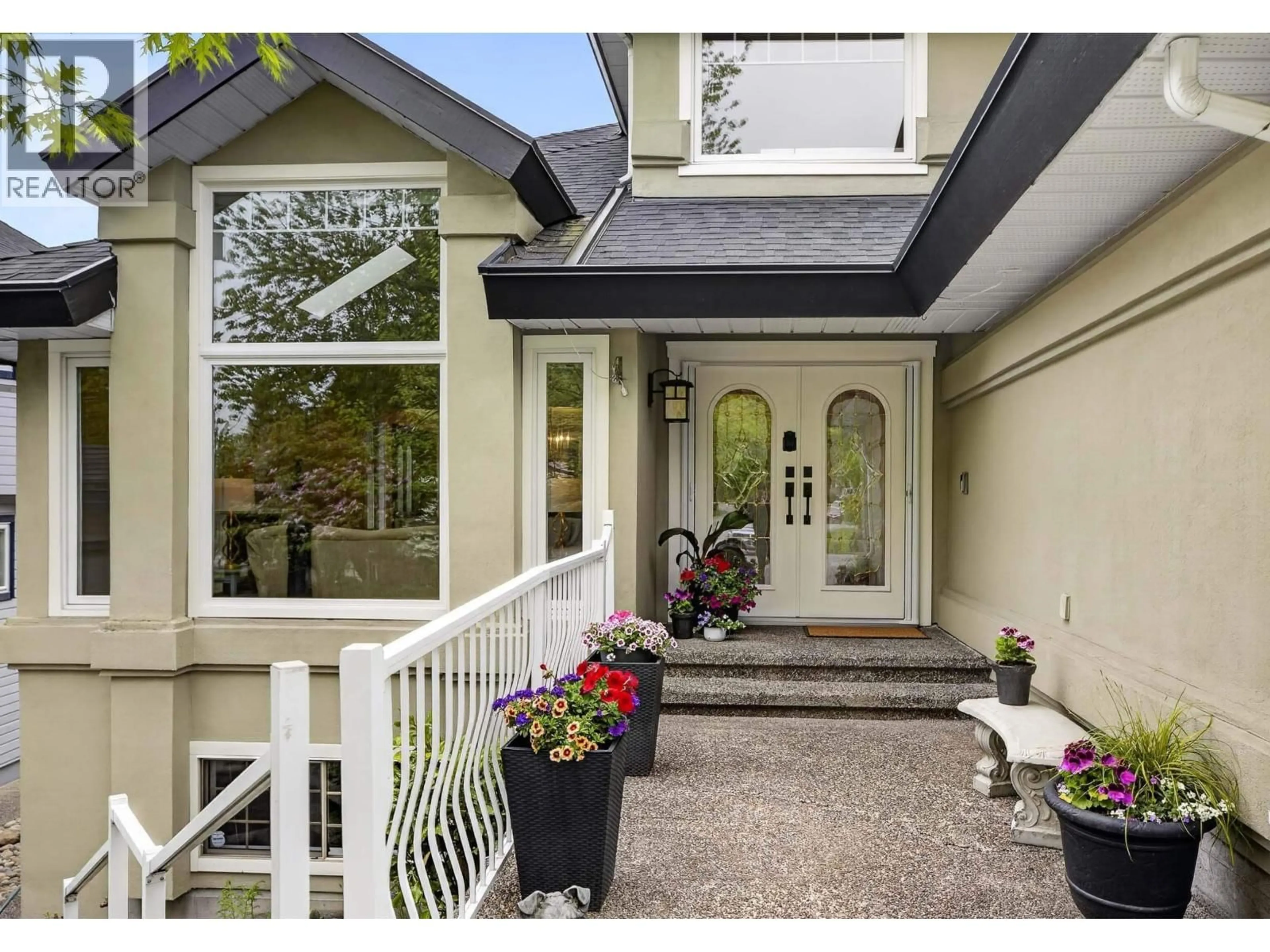 Home with vinyl exterior material, street for 209 RAVINE DRIVE, Port Moody British Columbia V3H4W7