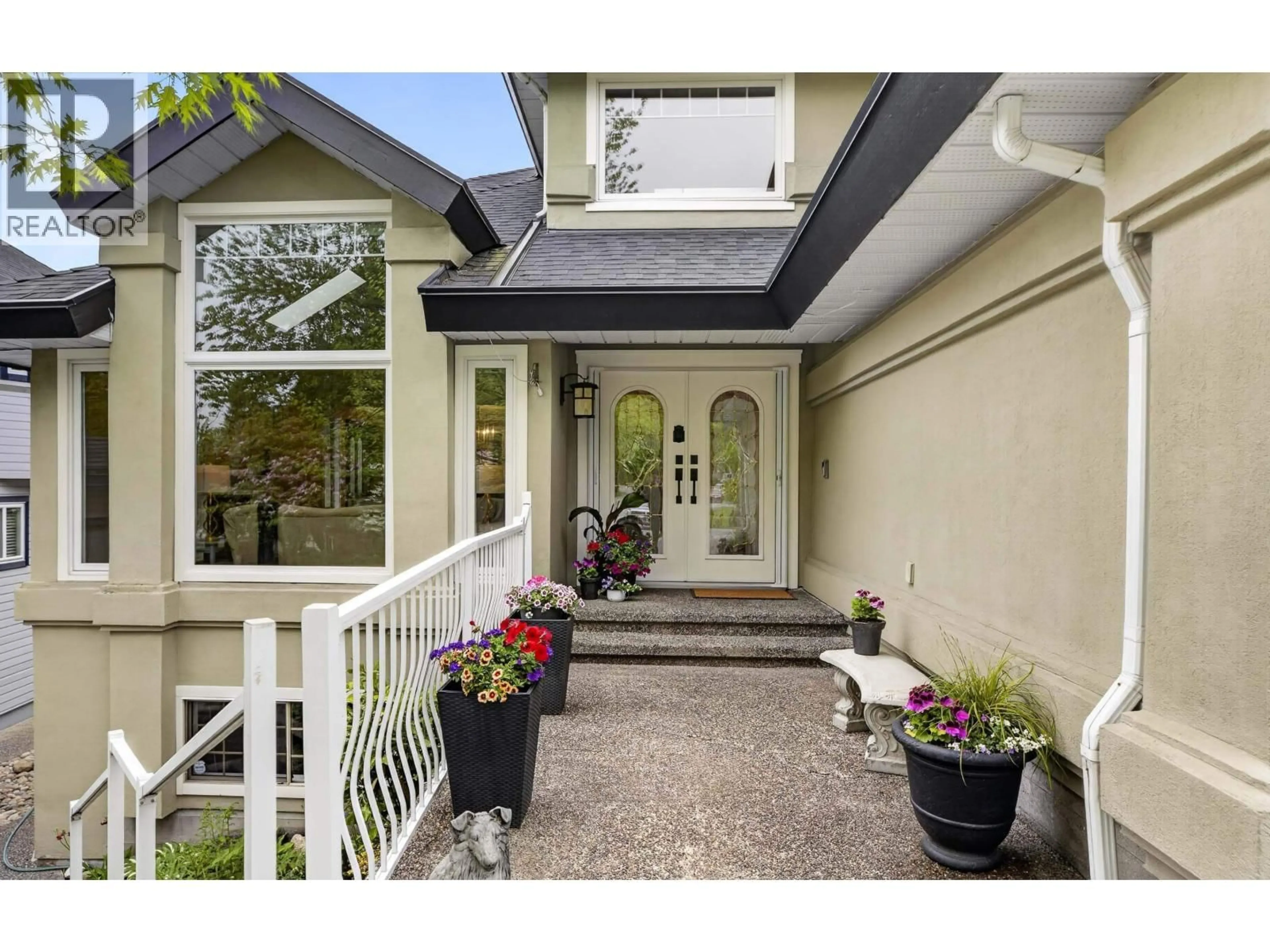 Home with vinyl exterior material, street for 209 RAVINE DRIVE, Port Moody British Columbia V3H4W7