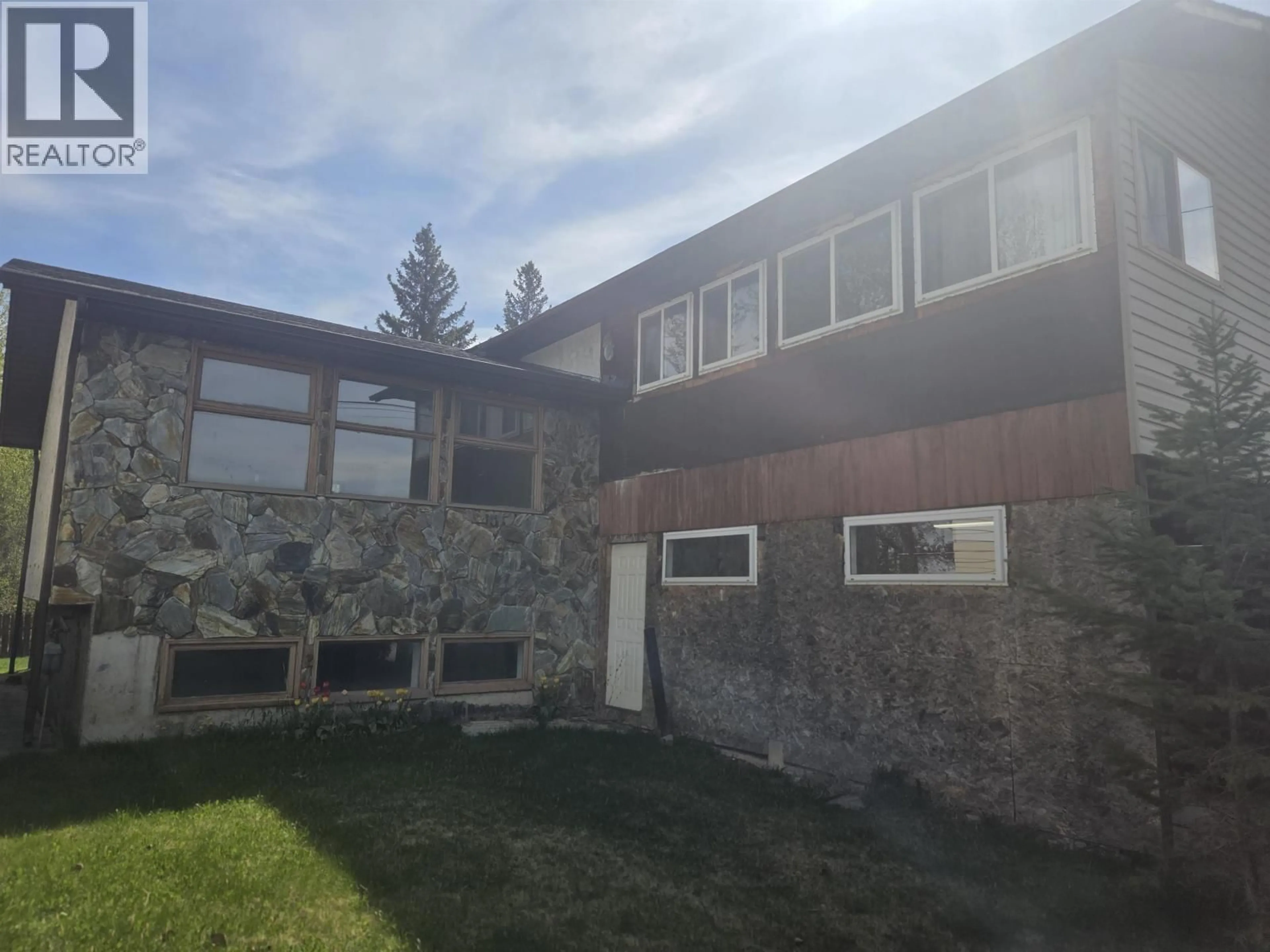 Unknown for 2402 VICTORIA STREET, Prince George British Columbia V2L2M2