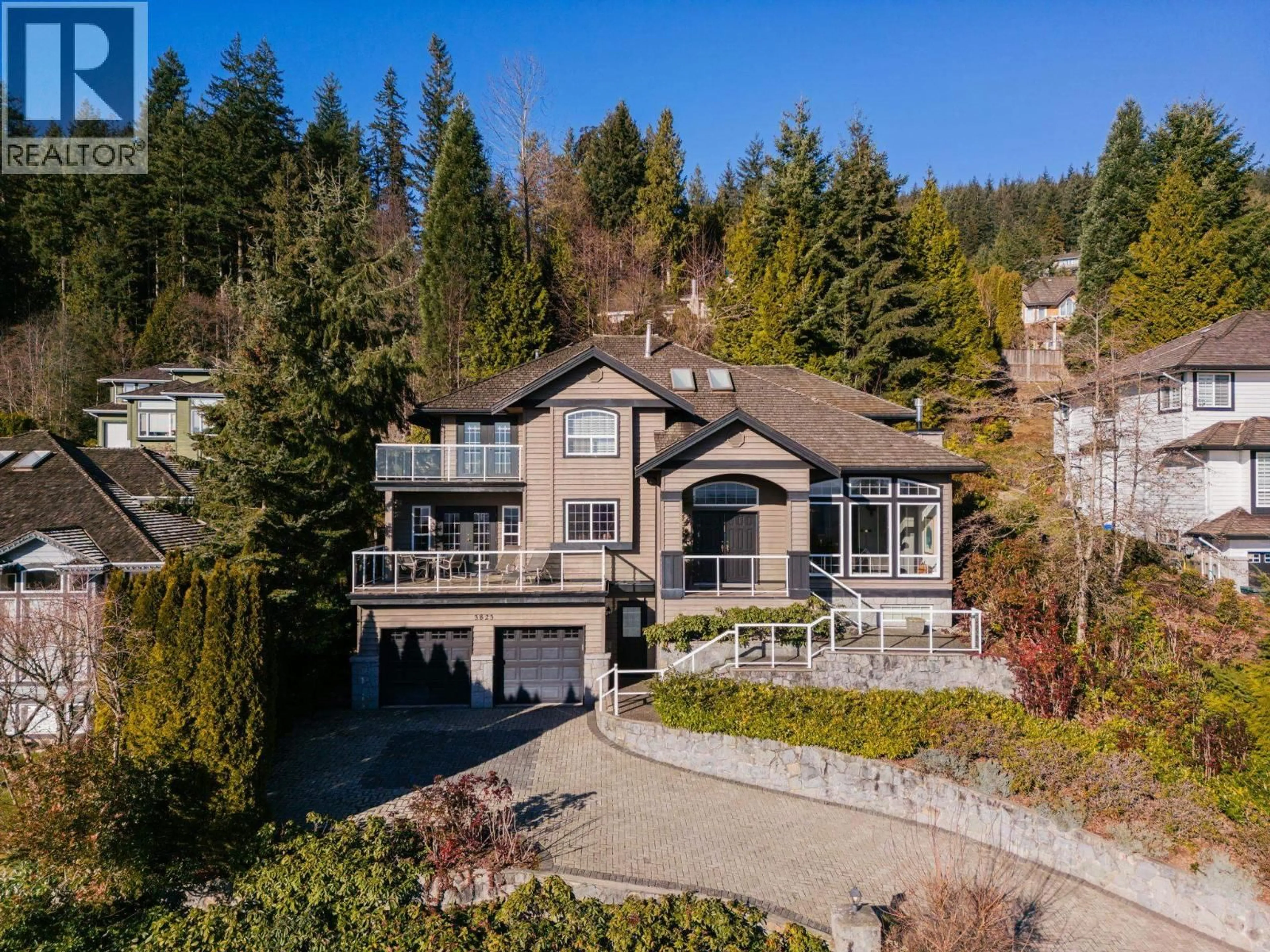 A pic from outside/outdoor area/front of a property/back of a property/a pic from drone, mountain view for 3823 MICHENER WAY, North Vancouver British Columbia V7K3C7