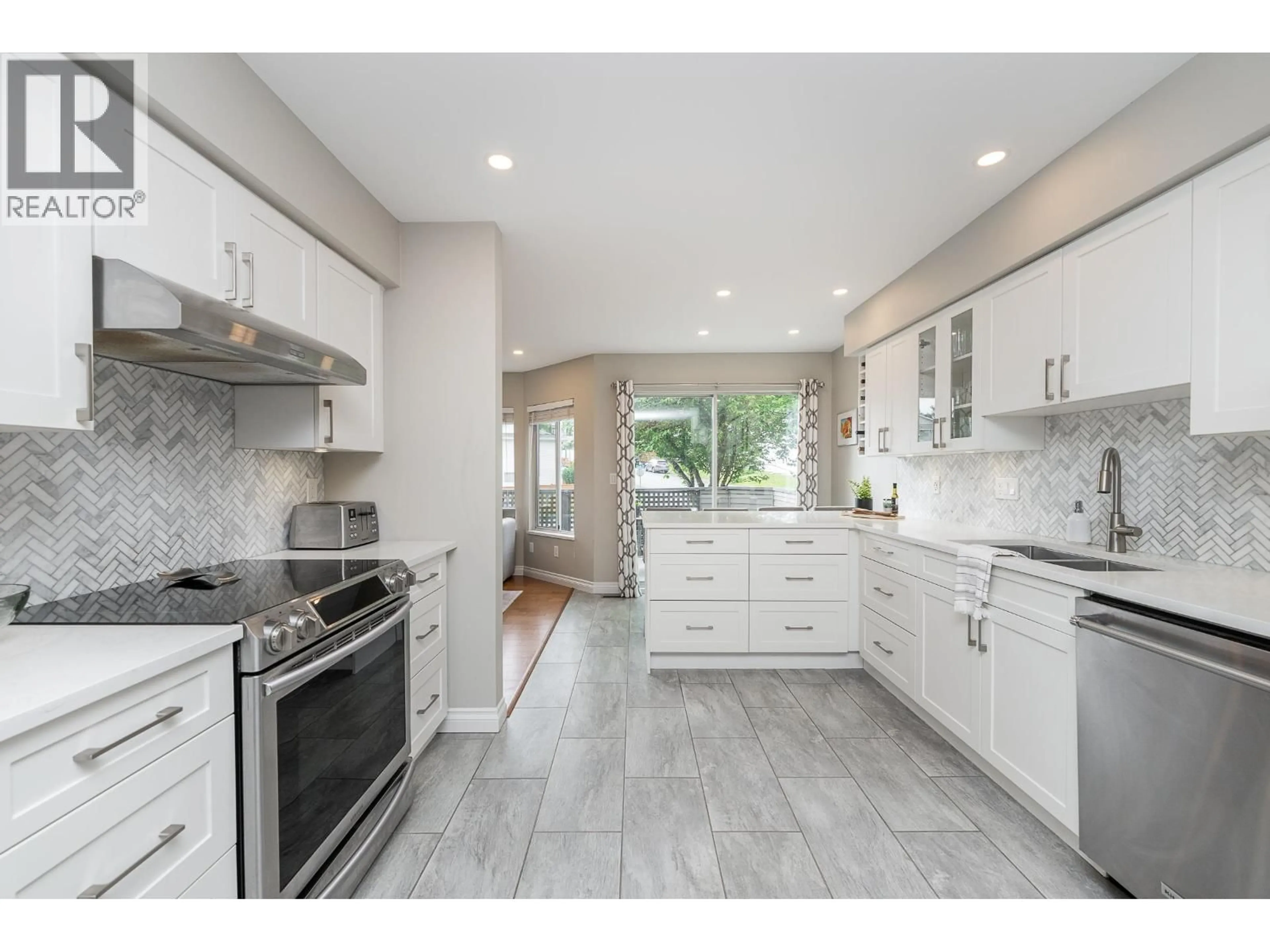 Open concept kitchen, ceramic/tile floor for 42 - 1271 LASALLE PLACE, Coquitlam British Columbia V3B7C8