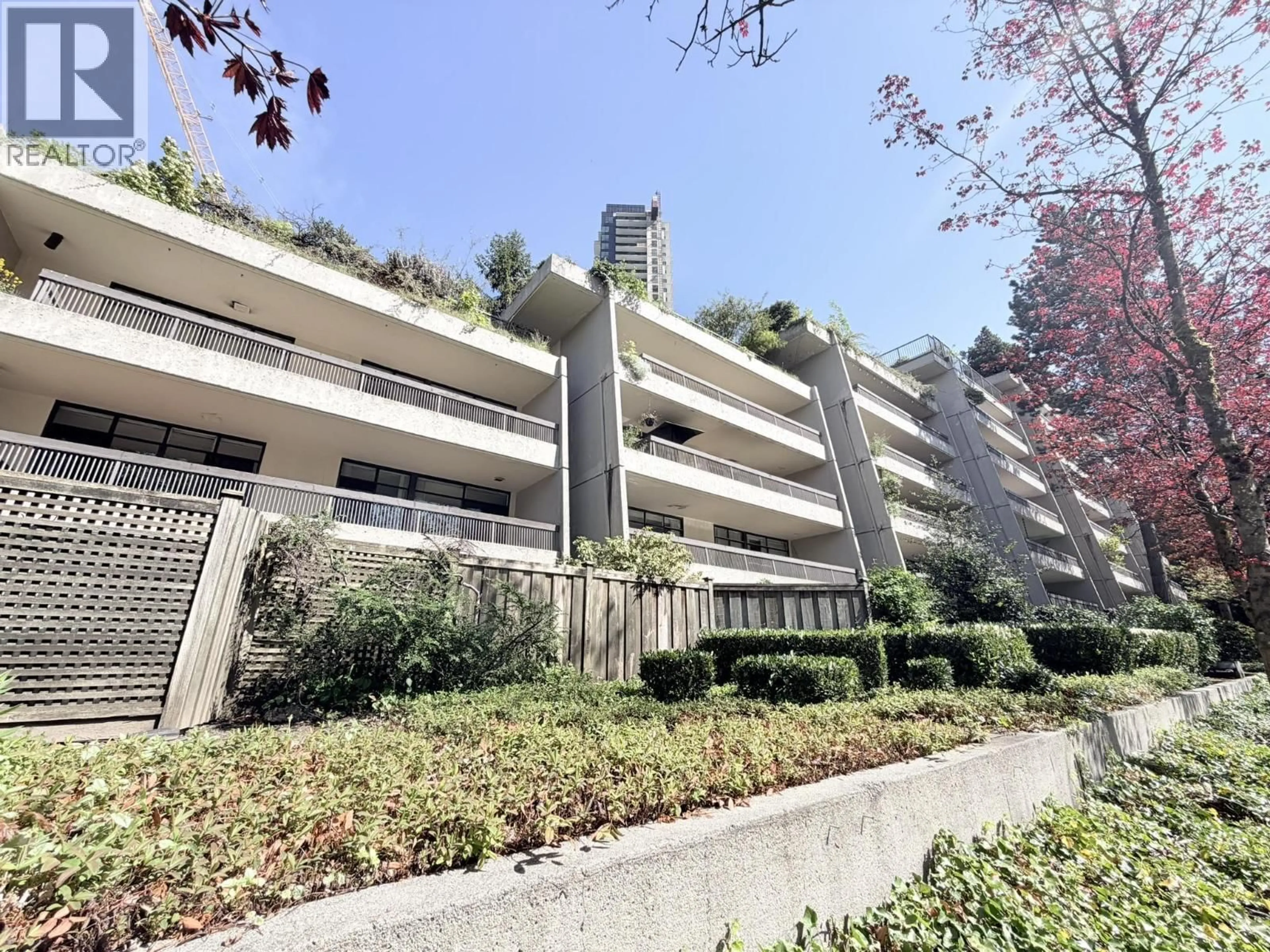 Unknown for 105 - 5932 PATTERSON AVENUE, Burnaby British Columbia V5H4B4