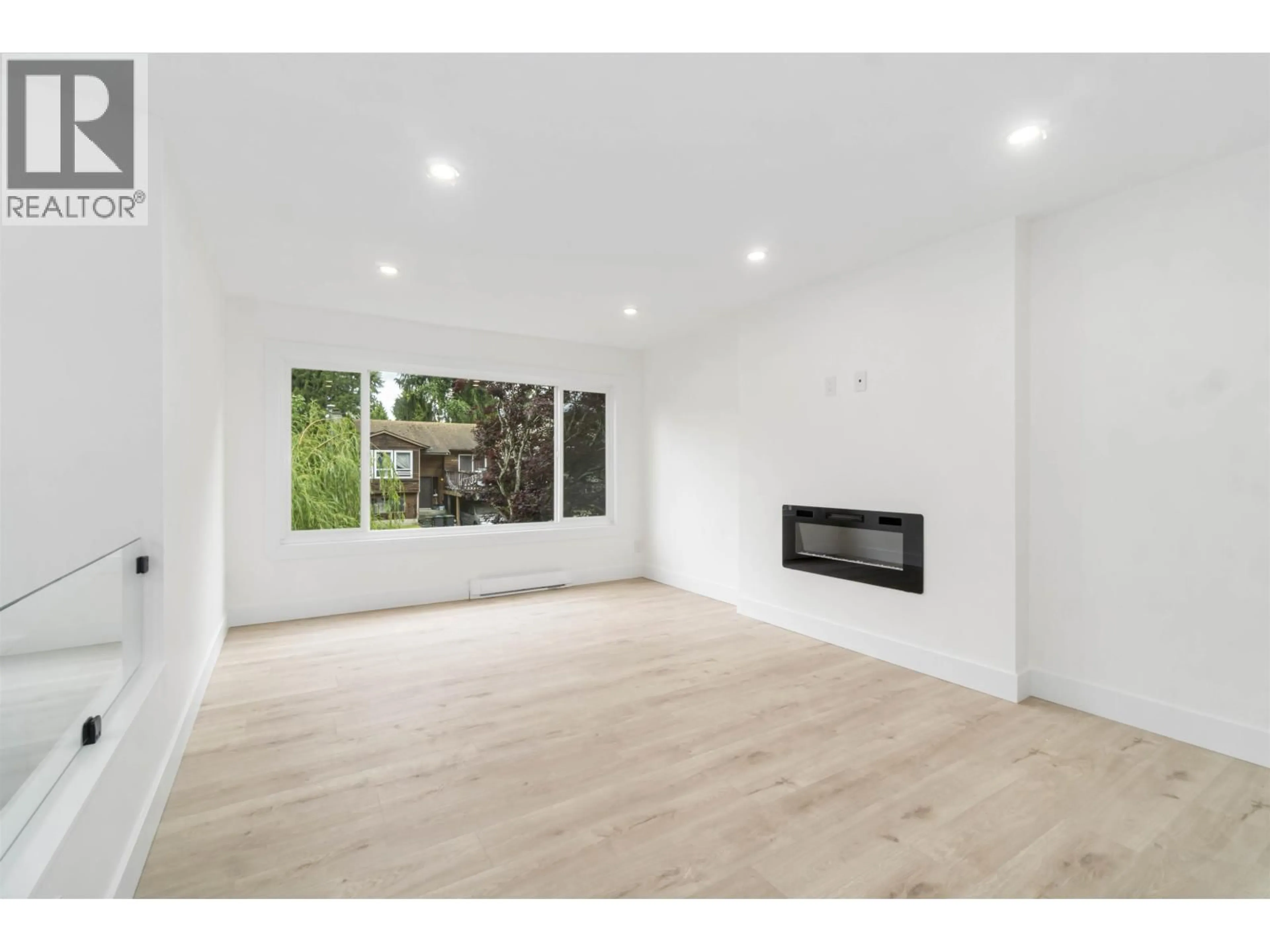 A pic of a room for 3228 SALT SPRING AVENUE, Coquitlam British Columbia V3E1E9