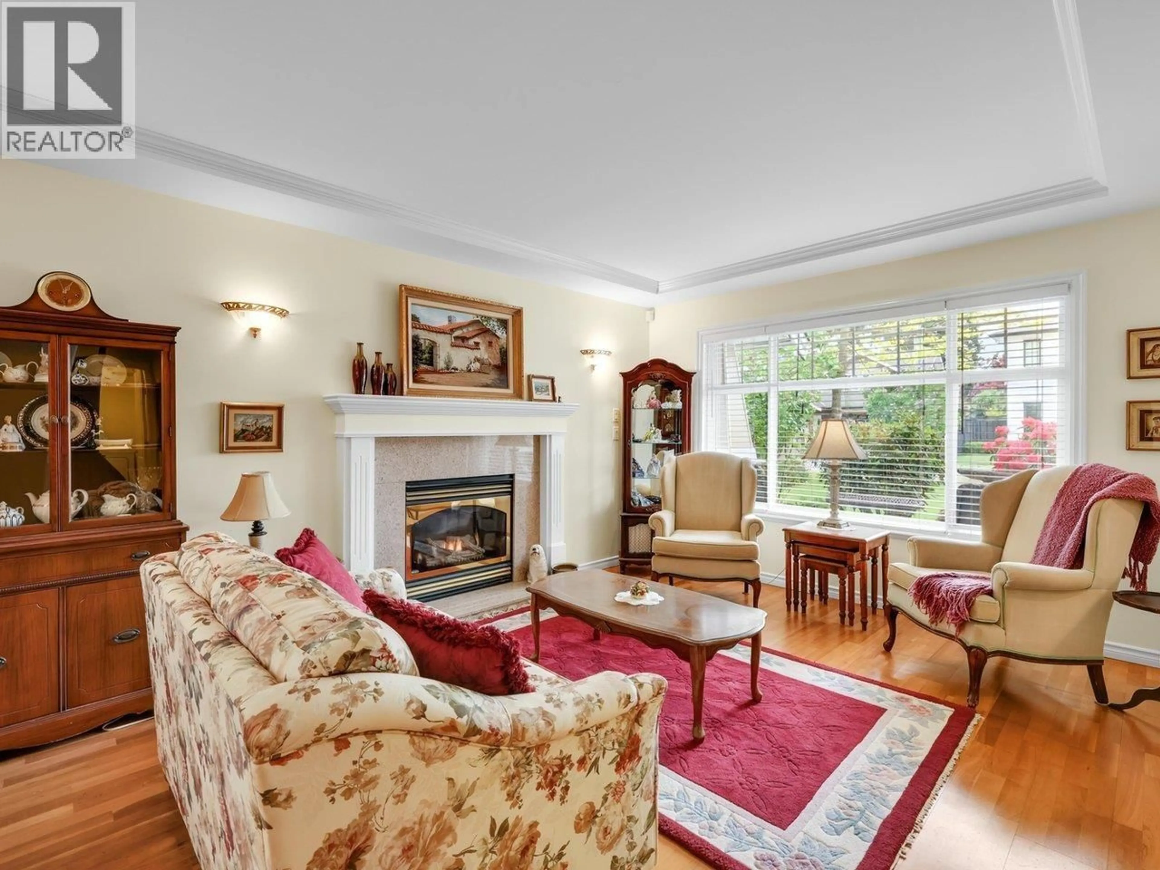 Living room with furniture, unknown for 1344 DUNCAN DRIVE, Delta British Columbia V4L1R4