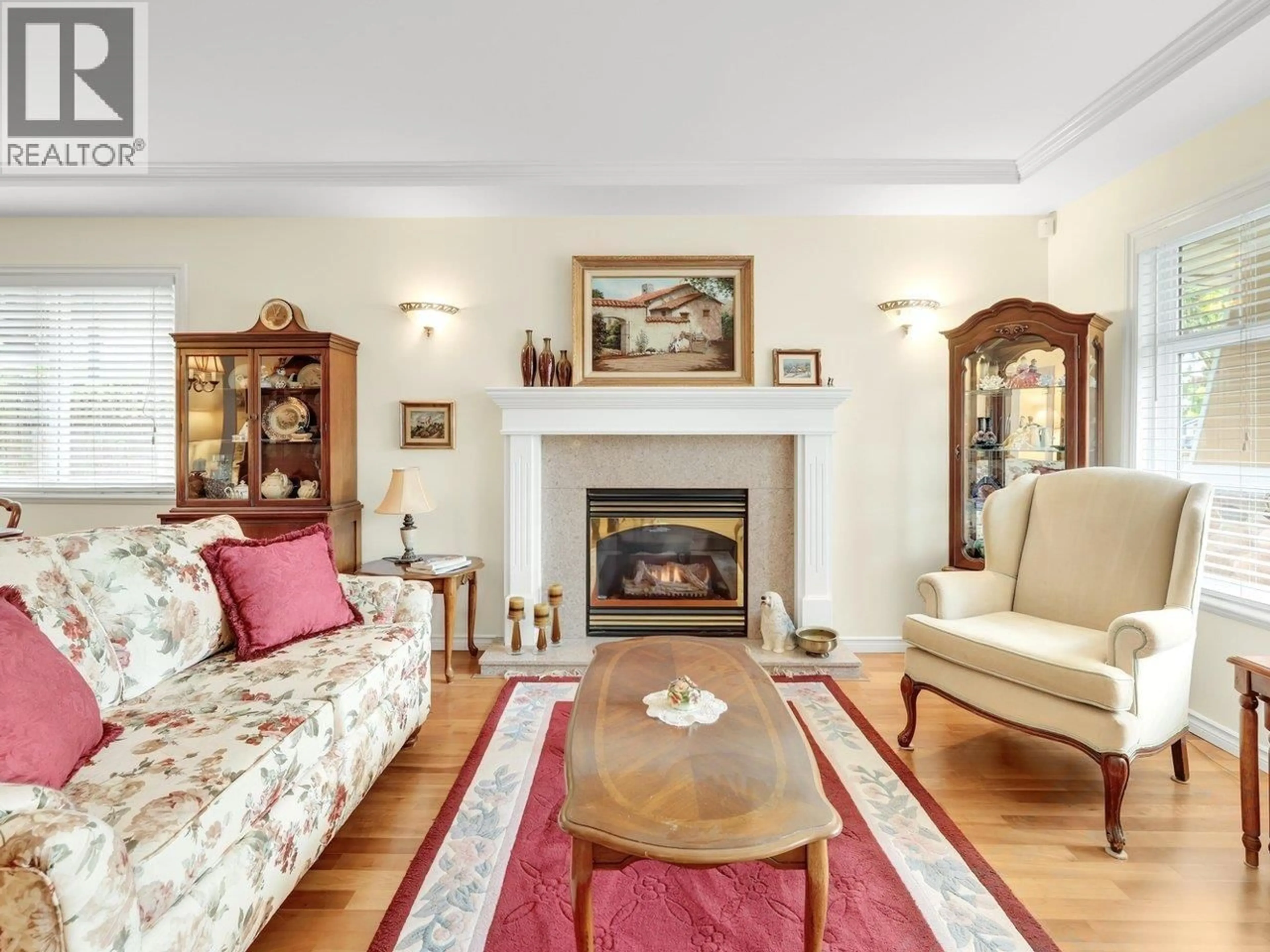 Living room with furniture, unknown for 1344 DUNCAN DRIVE, Delta British Columbia V4L1R4