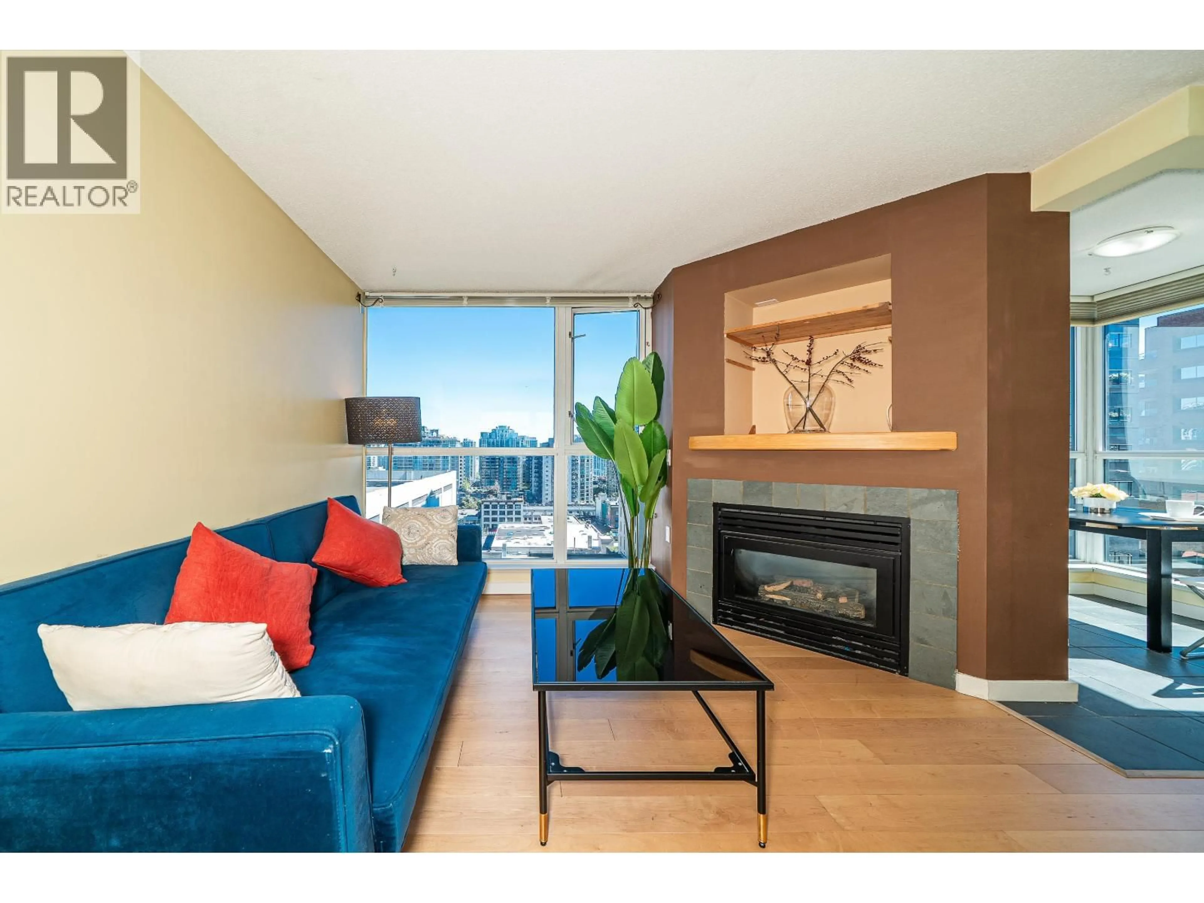 Living room with furniture, unknown for 1509 - 1068 HORNBY STREET, Vancouver British Columbia V6Z2Y7