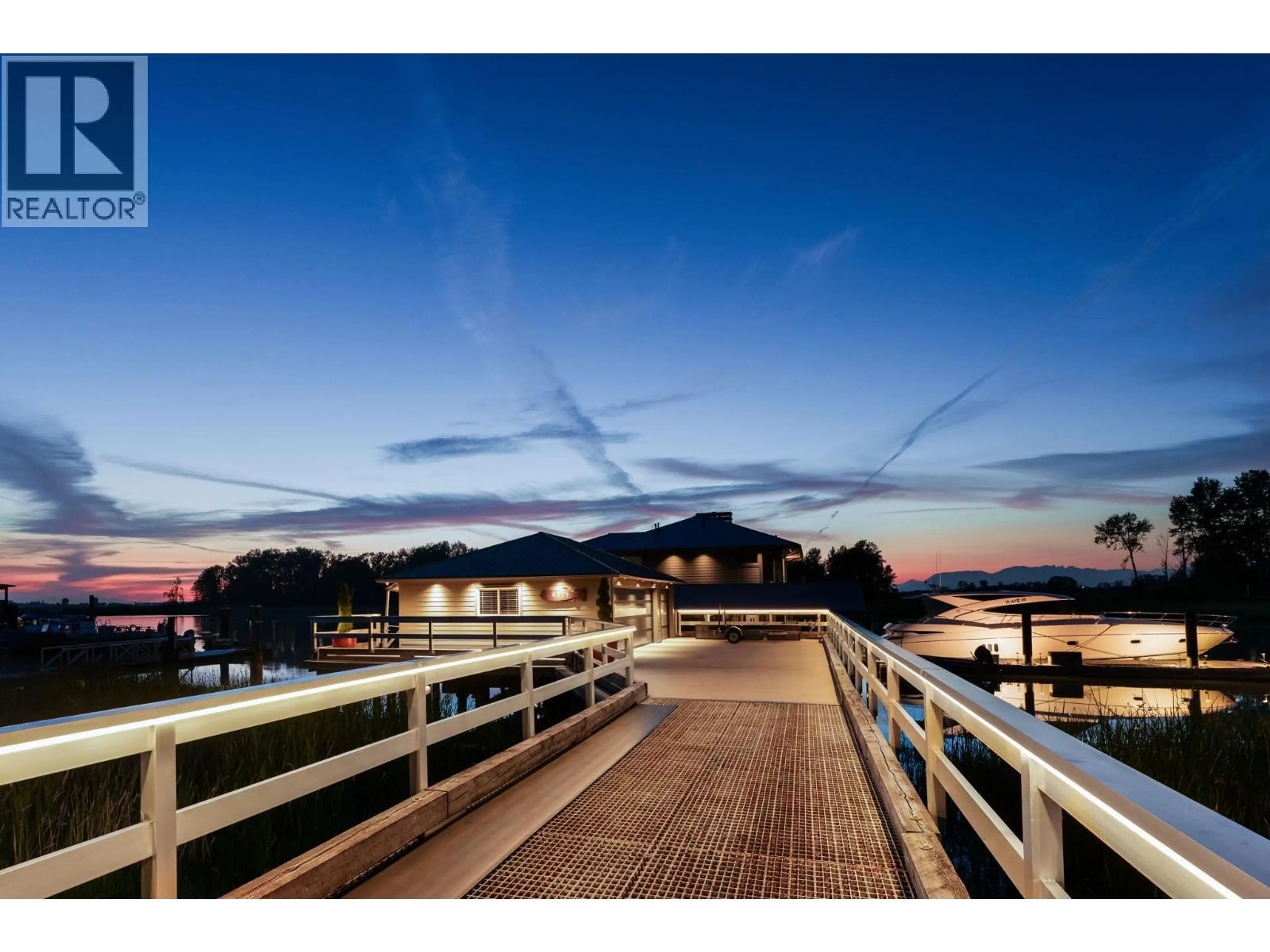 Patio, water/lake/river/ocean view for 4379 RIVER ROAD, Delta British Columbia V4K1R9