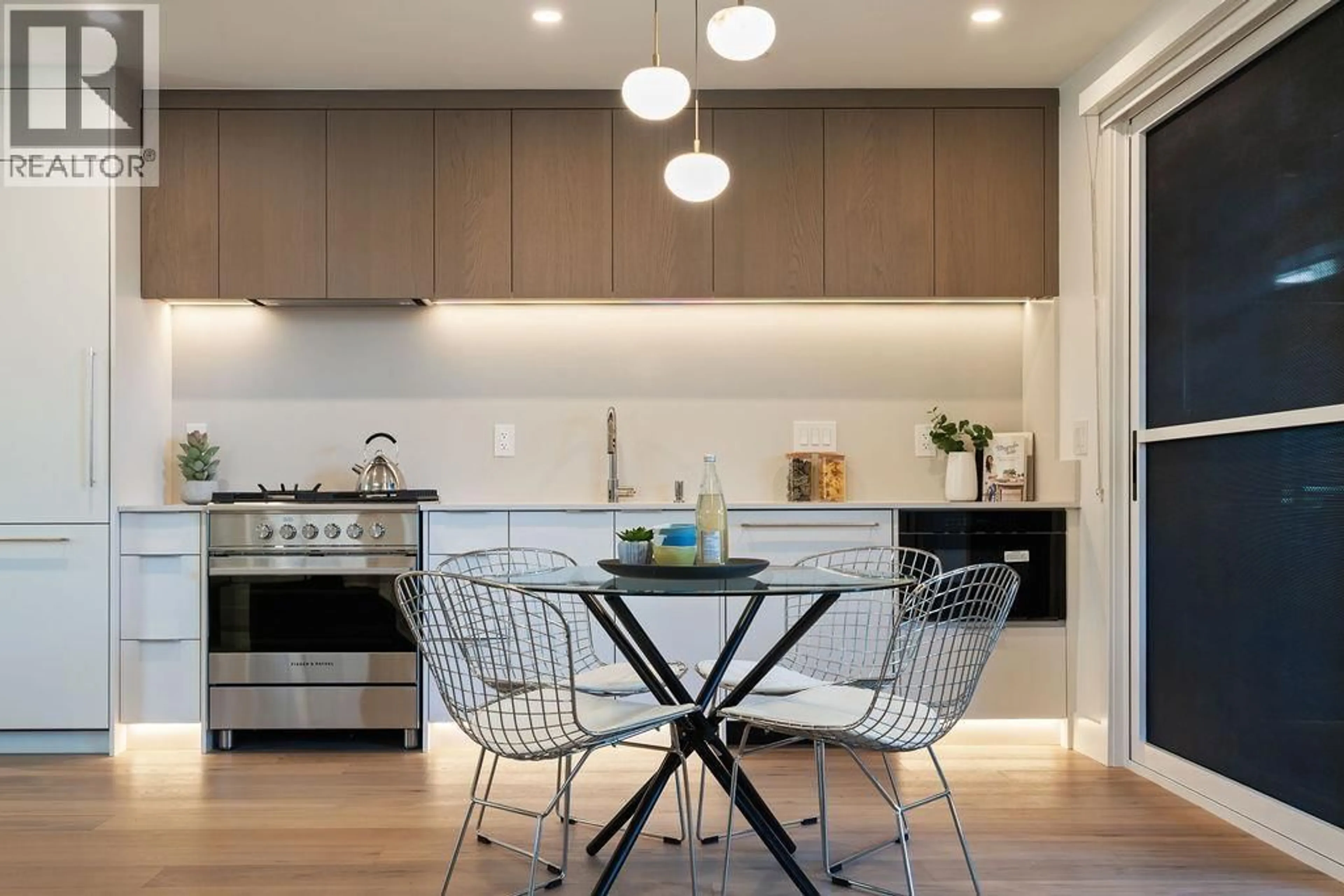 Contemporary kitchen, unknown for 1137 33RD AVENUE, Vancouver British Columbia V6M1A3