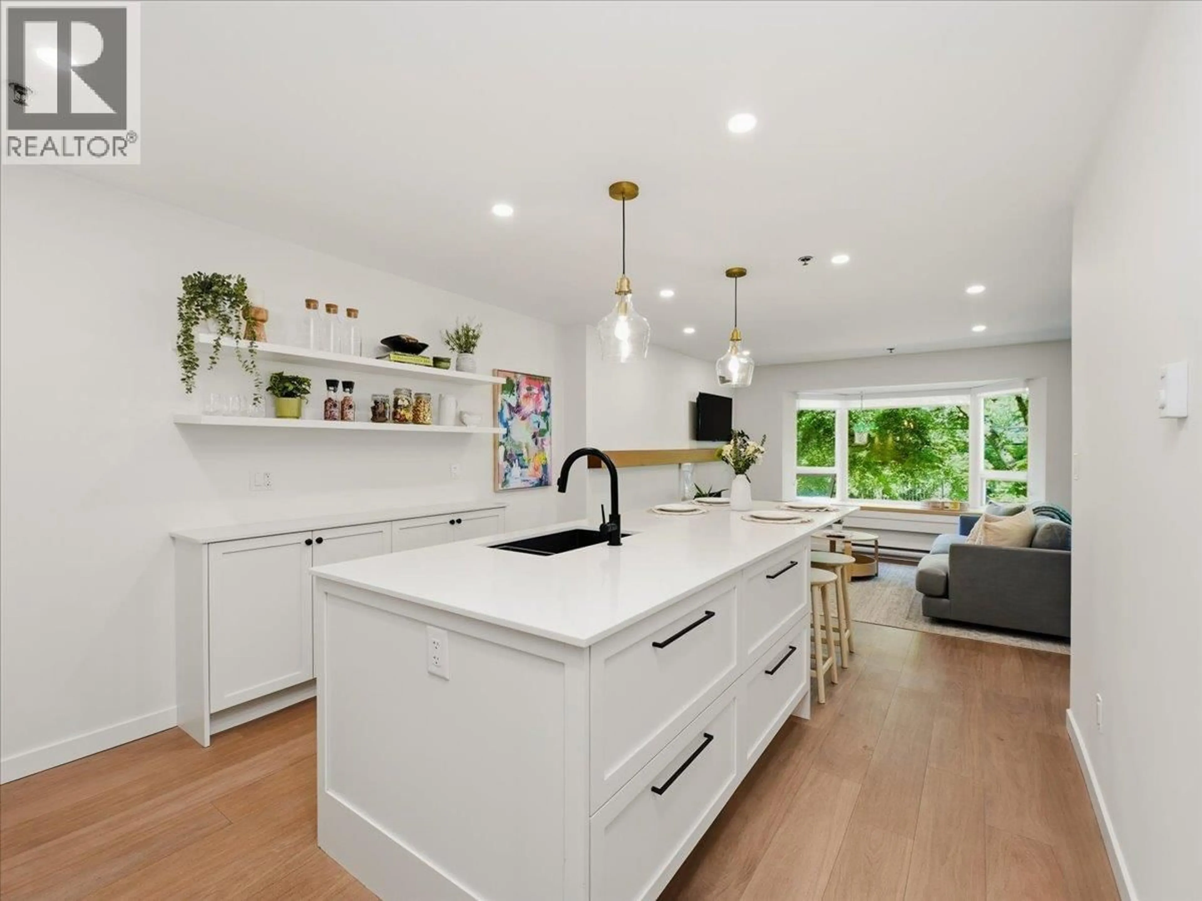 Open concept kitchen, unknown for 207 - 1925 2ND AVENUE, Vancouver British Columbia V6J1J2