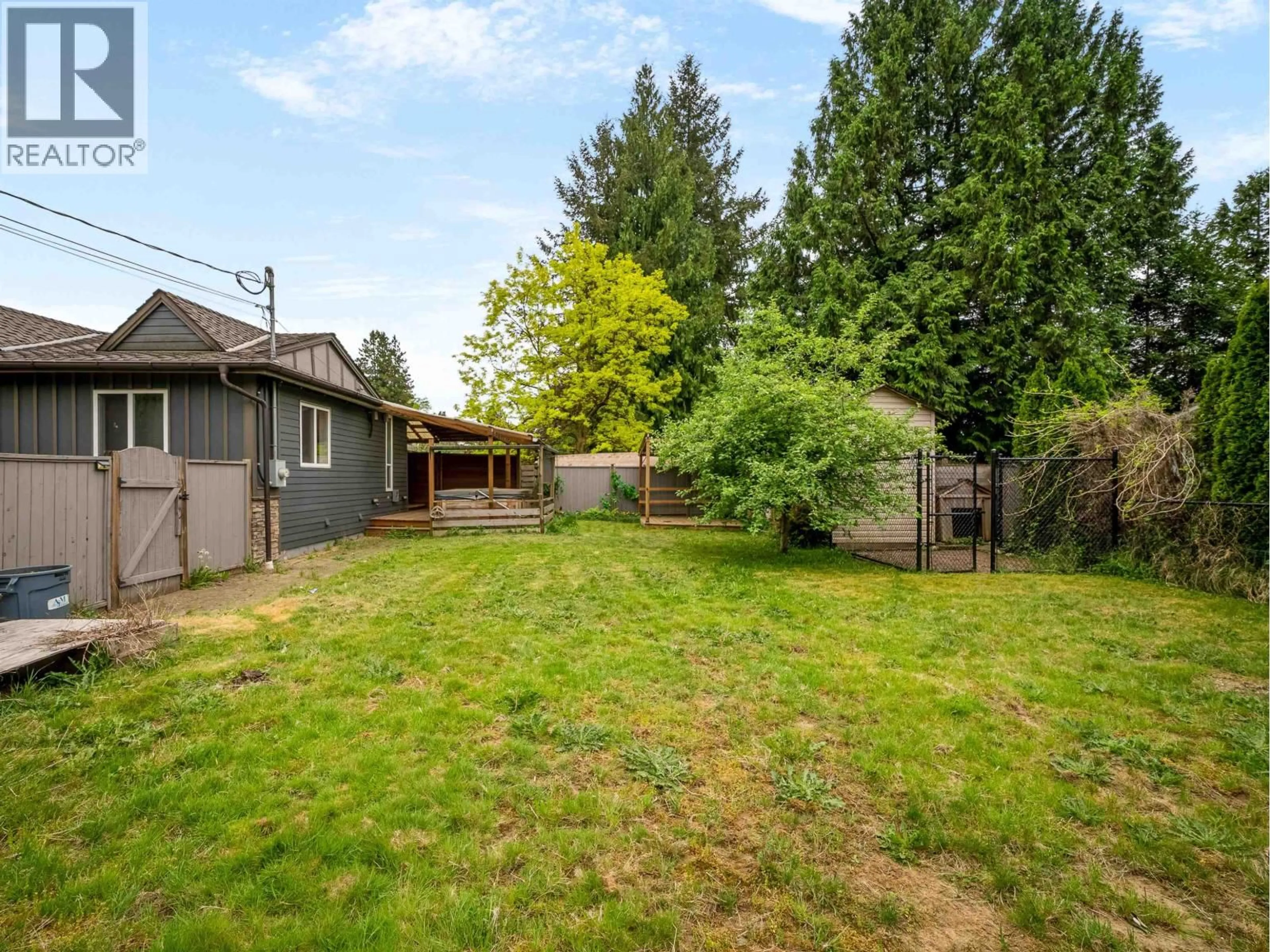 Patio, unknown for 20984 118 AVENUE, Maple Ridge British Columbia V2X2M7