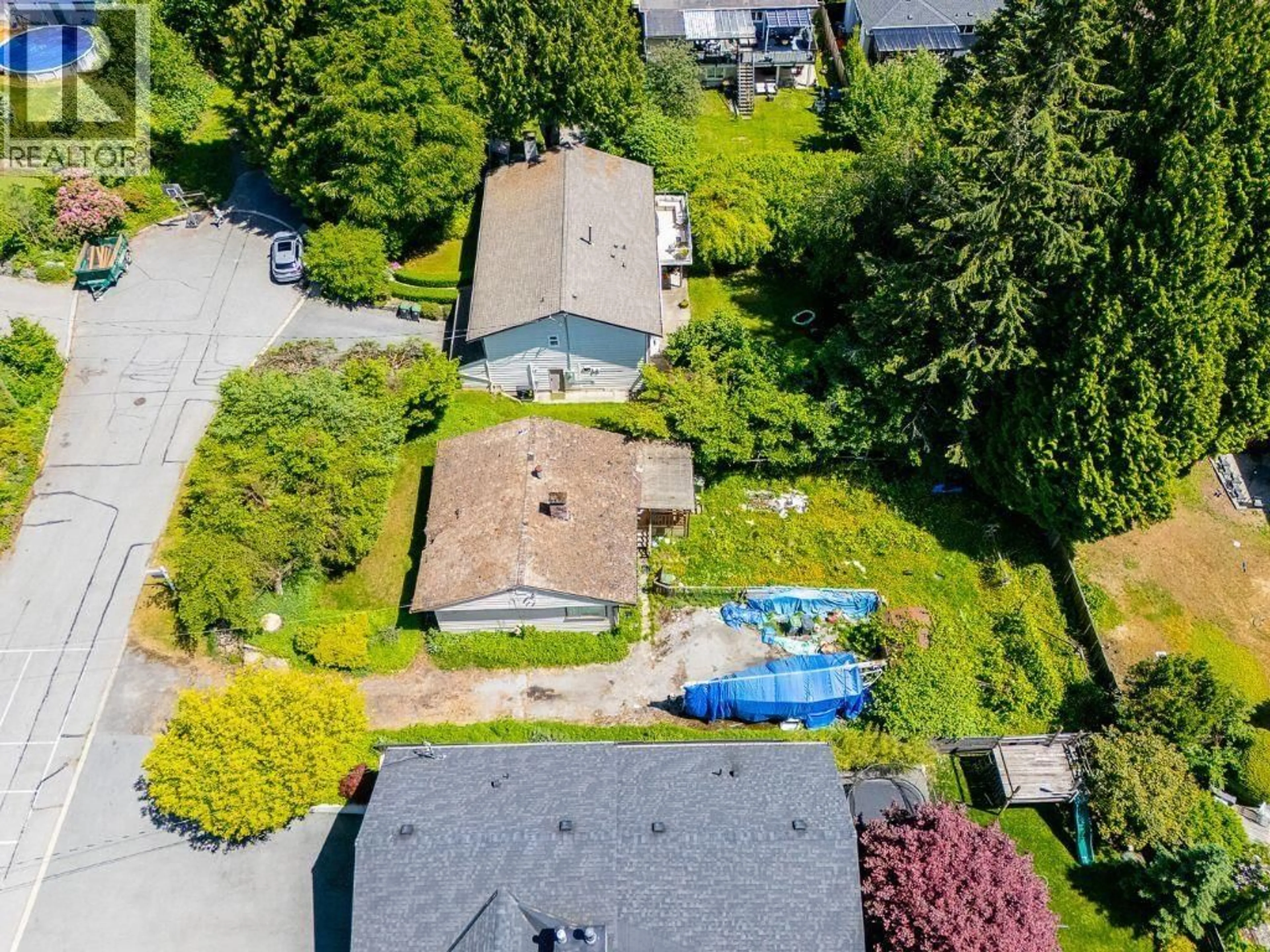 A pic from outside/outdoor area/front of a property/back of a property/a pic from drone, street for 2465 KEATS ROAD, North Vancouver British Columbia V7H1J6
