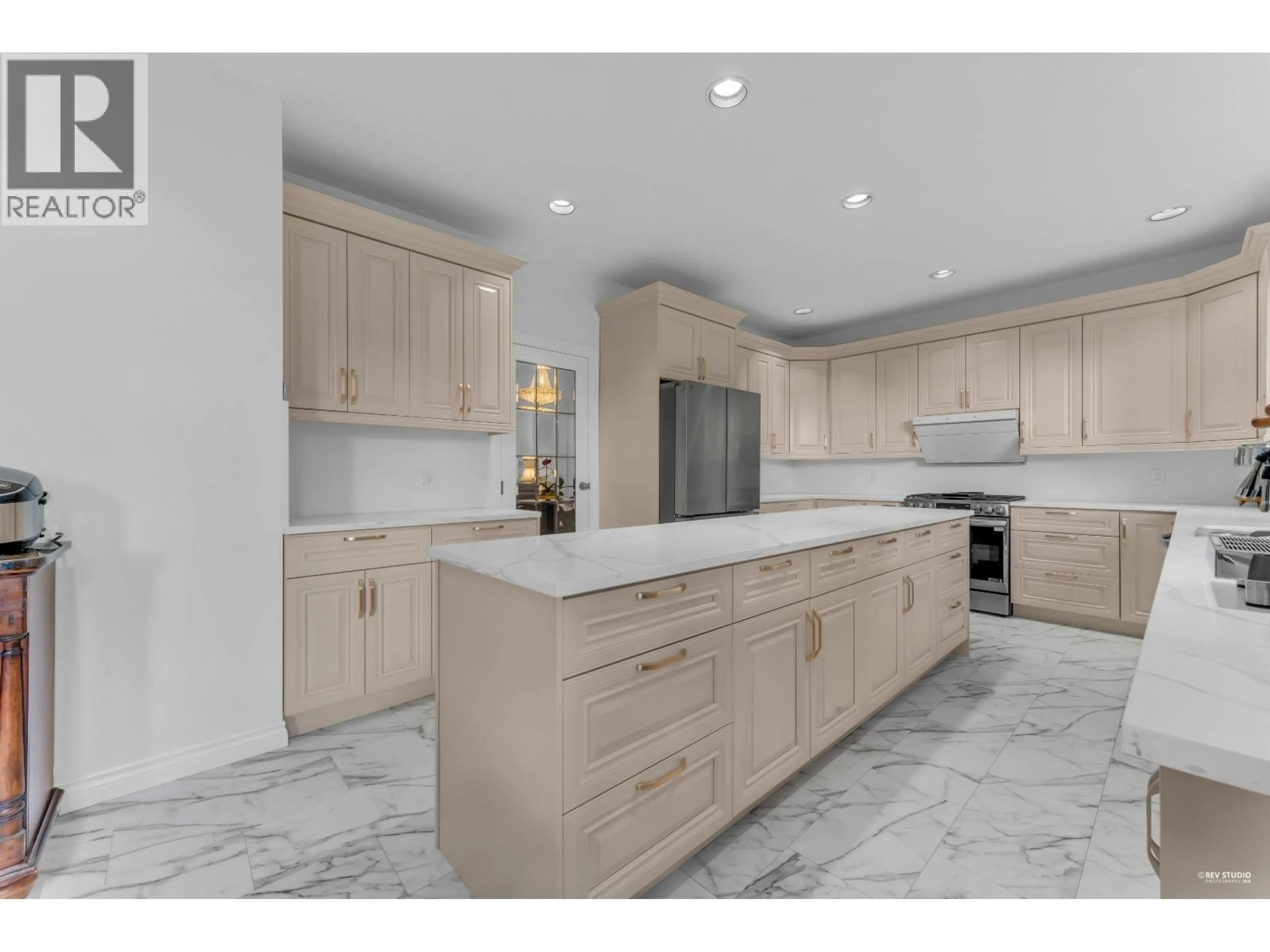Open concept kitchen, ceramic/tile floor for 6835 HEATHER STREET, Vancouver British Columbia V6P3P5