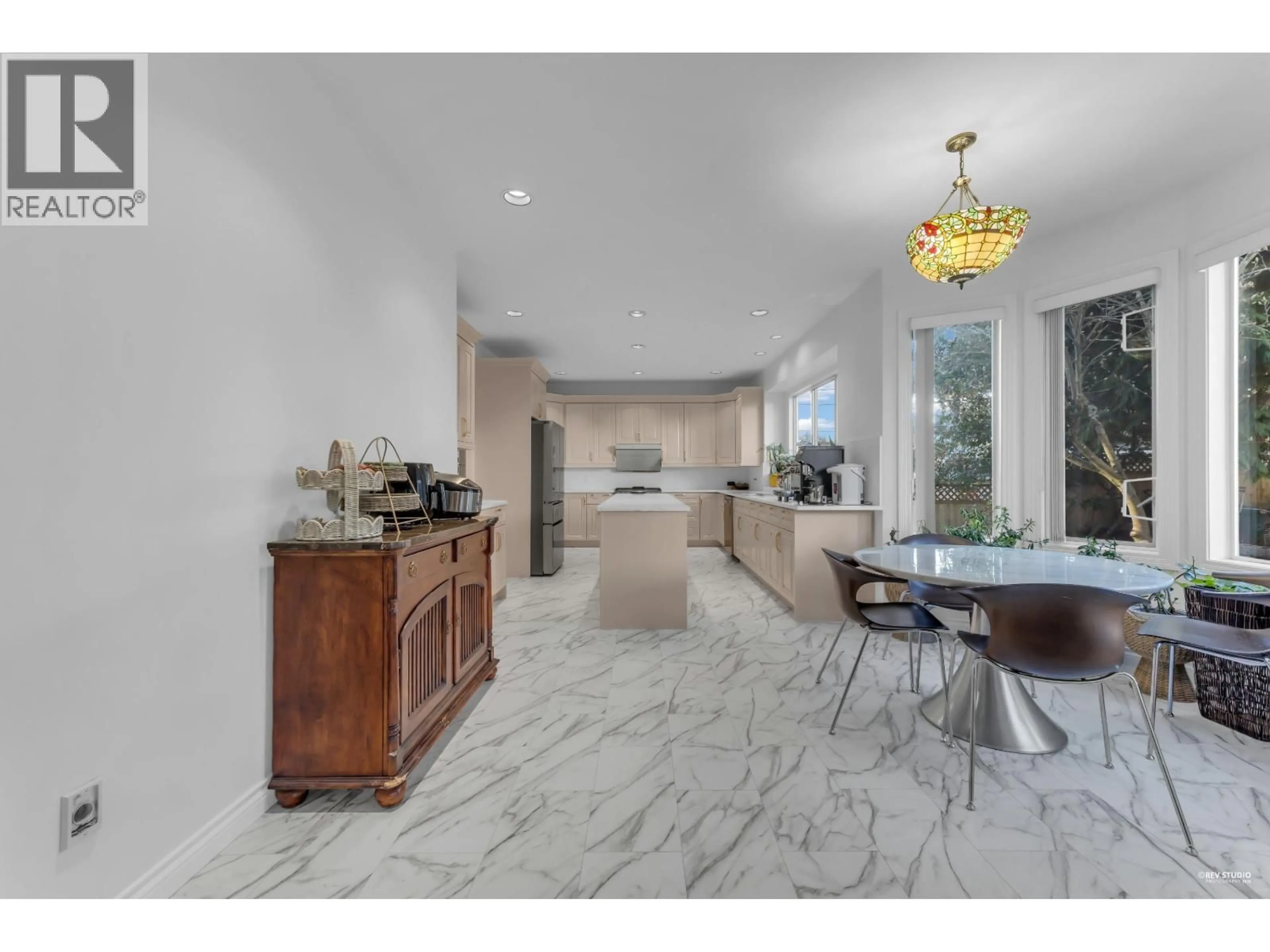 Open concept kitchen, ceramic/tile floor for 6835 HEATHER STREET, Vancouver British Columbia V6P3P5