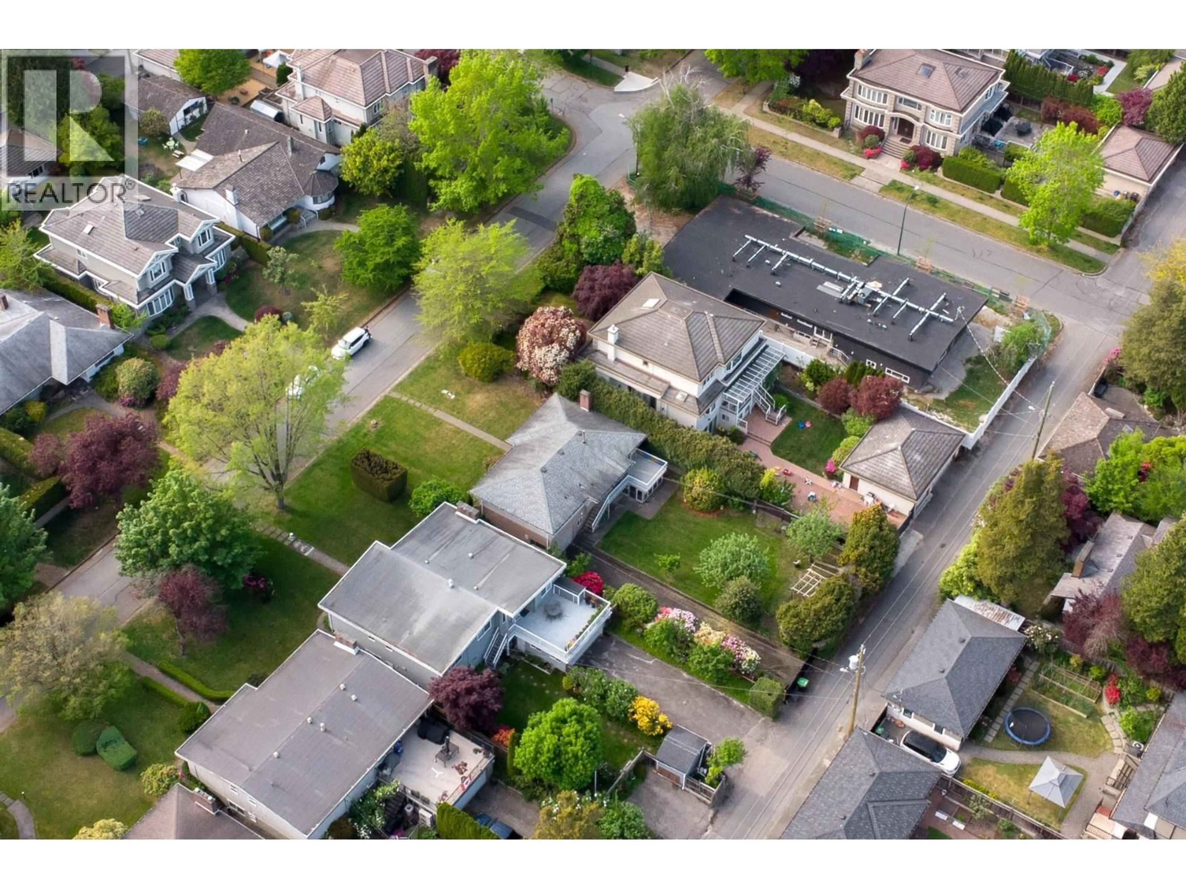 A pic from outside/outdoor area/front of a property/back of a property/a pic from drone, street for 6836 FREMLIN STREET, Vancouver British Columbia V6P3W4