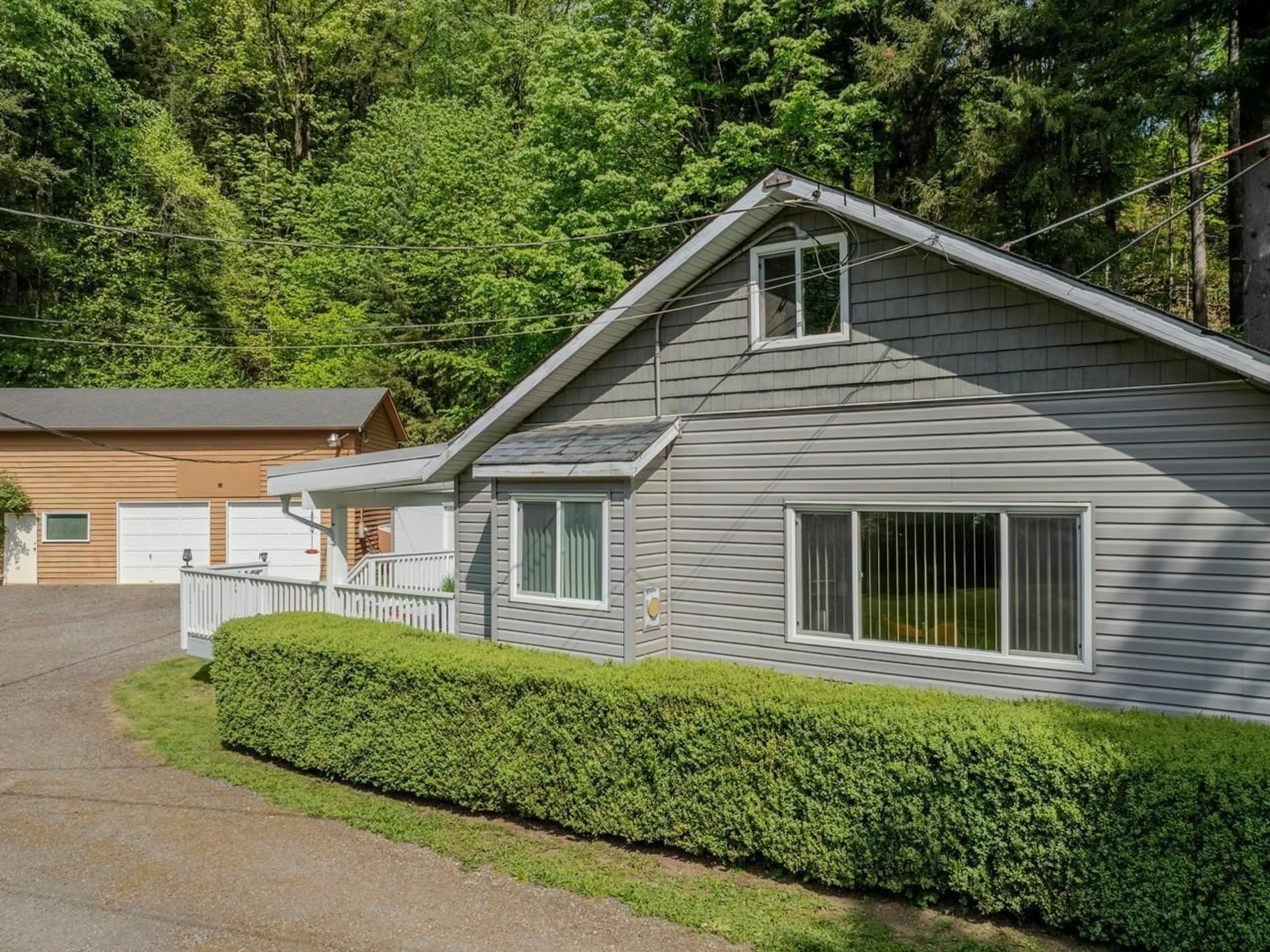 A pic from outside/outdoor area/front of a property/back of a property/a pic from drone, unknown for 10273 PARKE ROAD, Mission British Columbia V0M1G0