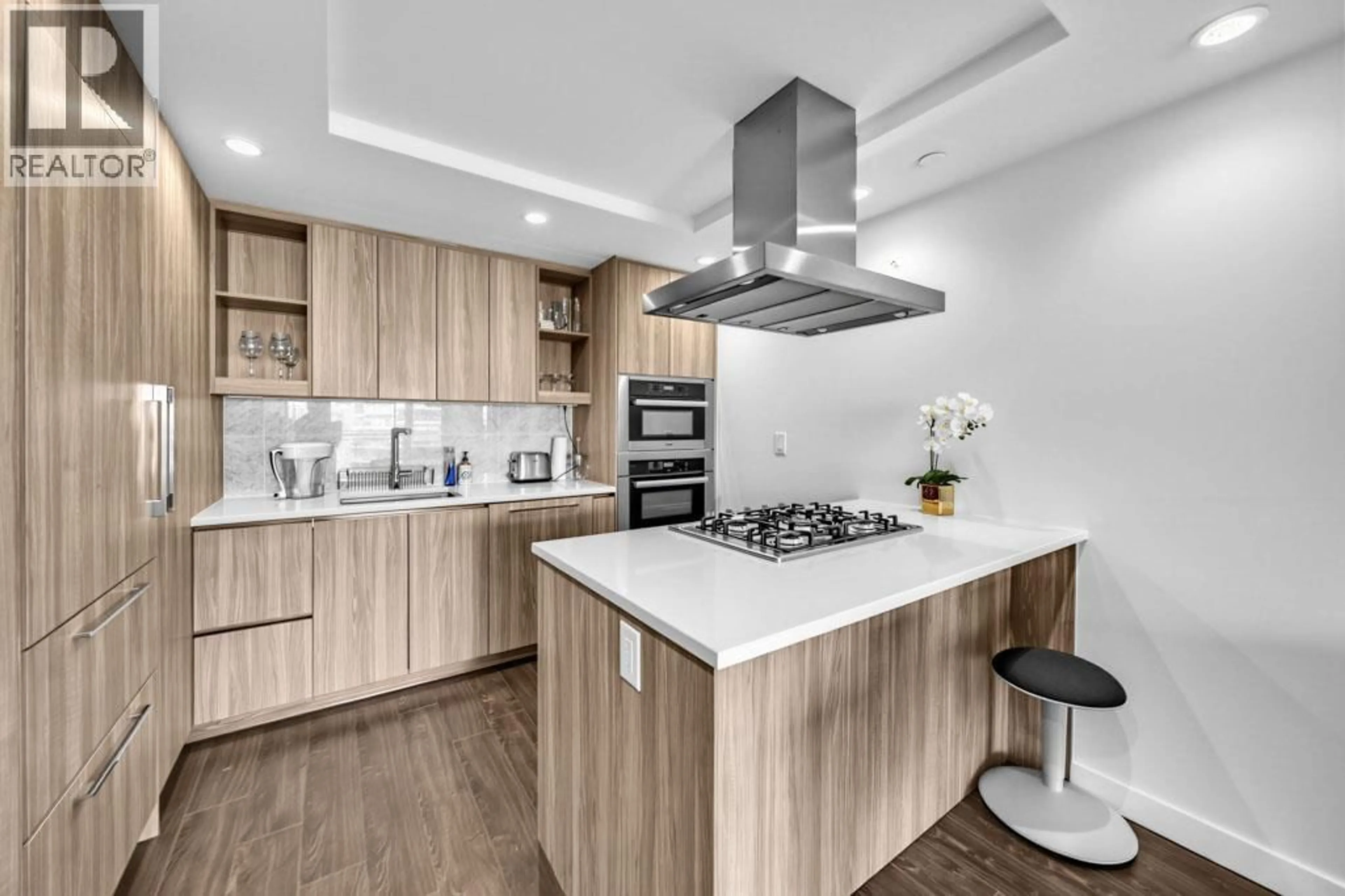 Contemporary kitchen, unknown for 1207 - 1768 COOK STREET, Vancouver British Columbia V5Y0N3