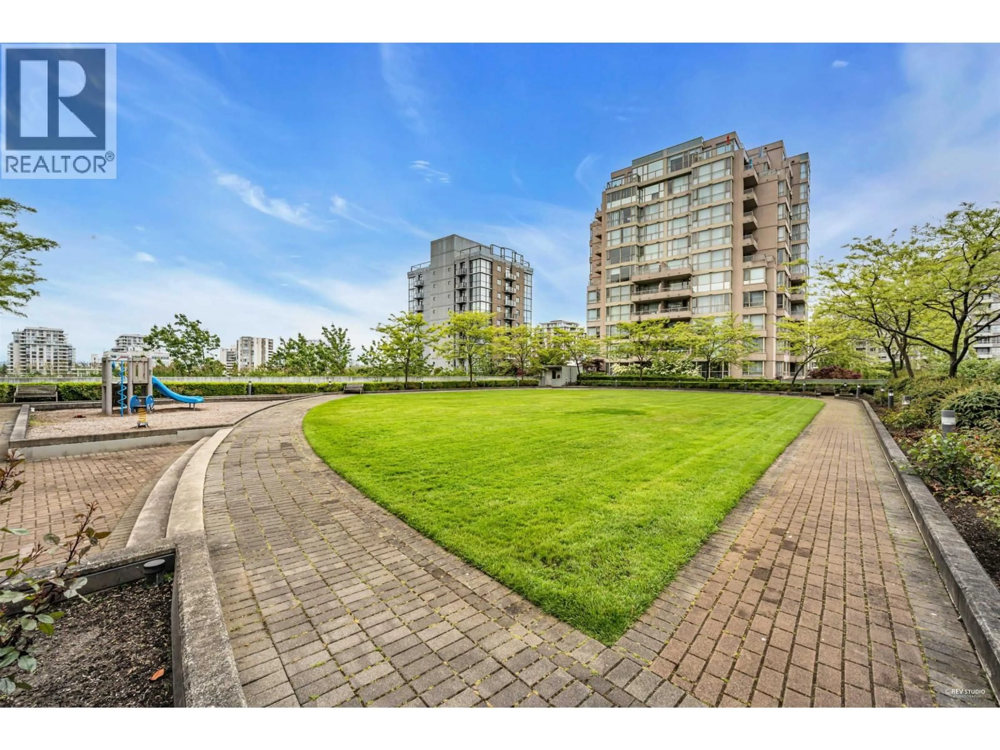 A pic from outside/outdoor area/front of a property/back of a property/a pic from drone, street for 607 - 6068 NO.3 ROAD, Richmond British Columbia V6Y4M7