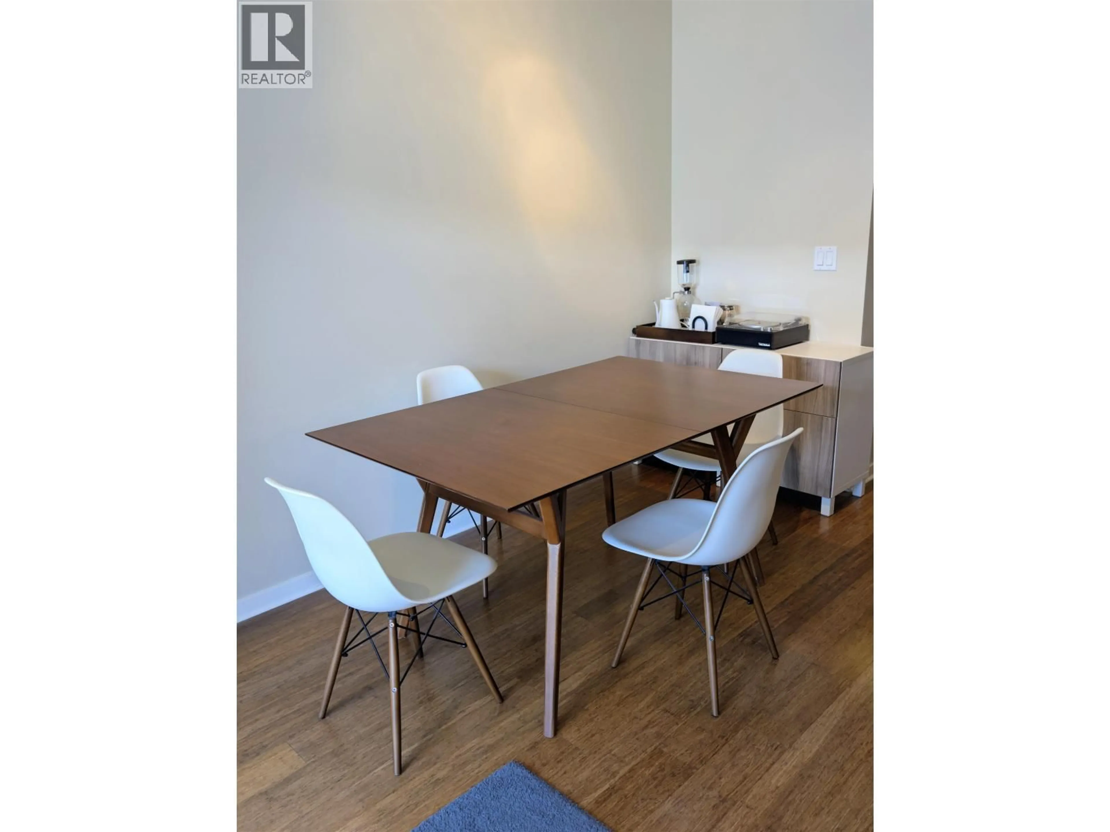 Dining room, wood/laminate floor for 206 - 6077 LONDON ROAD, Richmond British Columbia V7E0A7