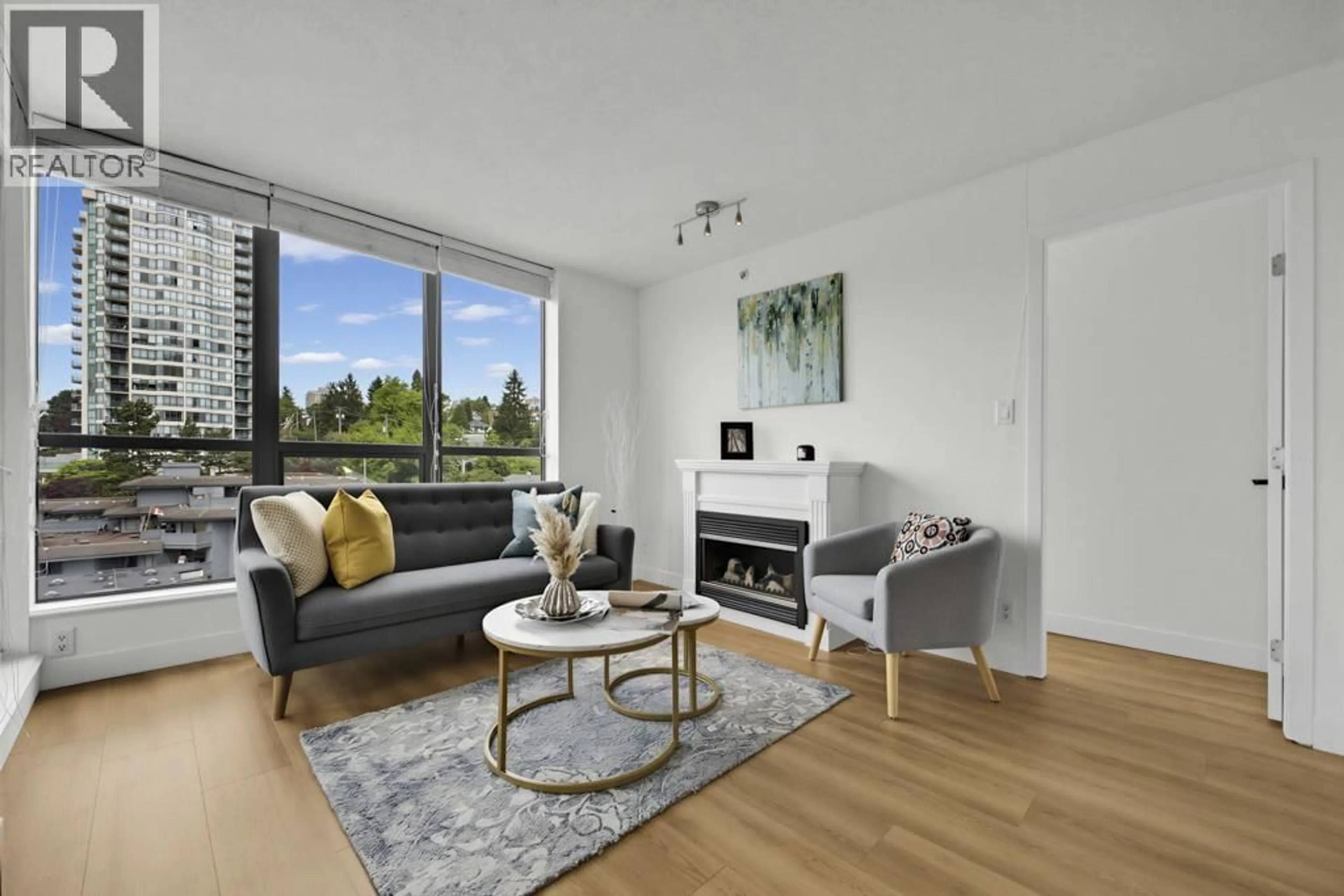 Living room with furniture, unknown for 903 - 850 ROYAL AVENUE, New Westminster British Columbia V3M1A6