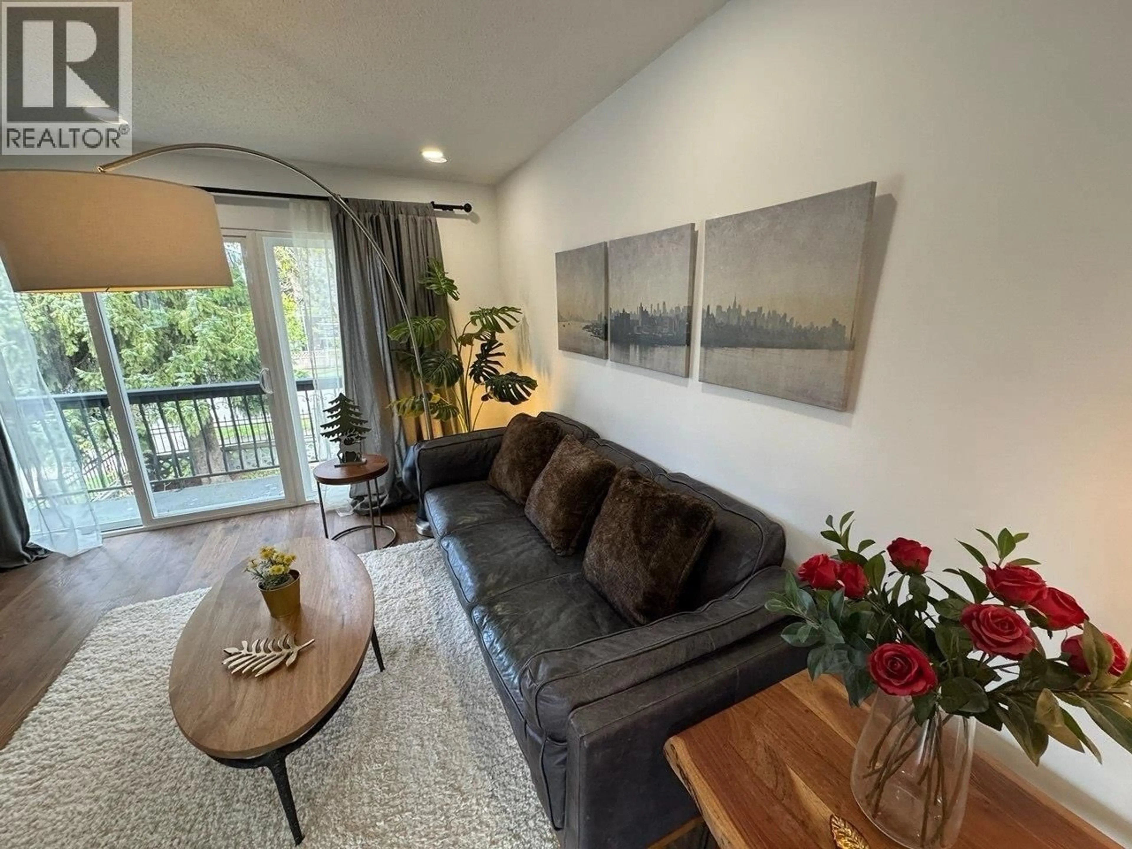 Living room with furniture, unknown for 2790 12TH AVENUE, Vancouver British Columbia V6K2P6