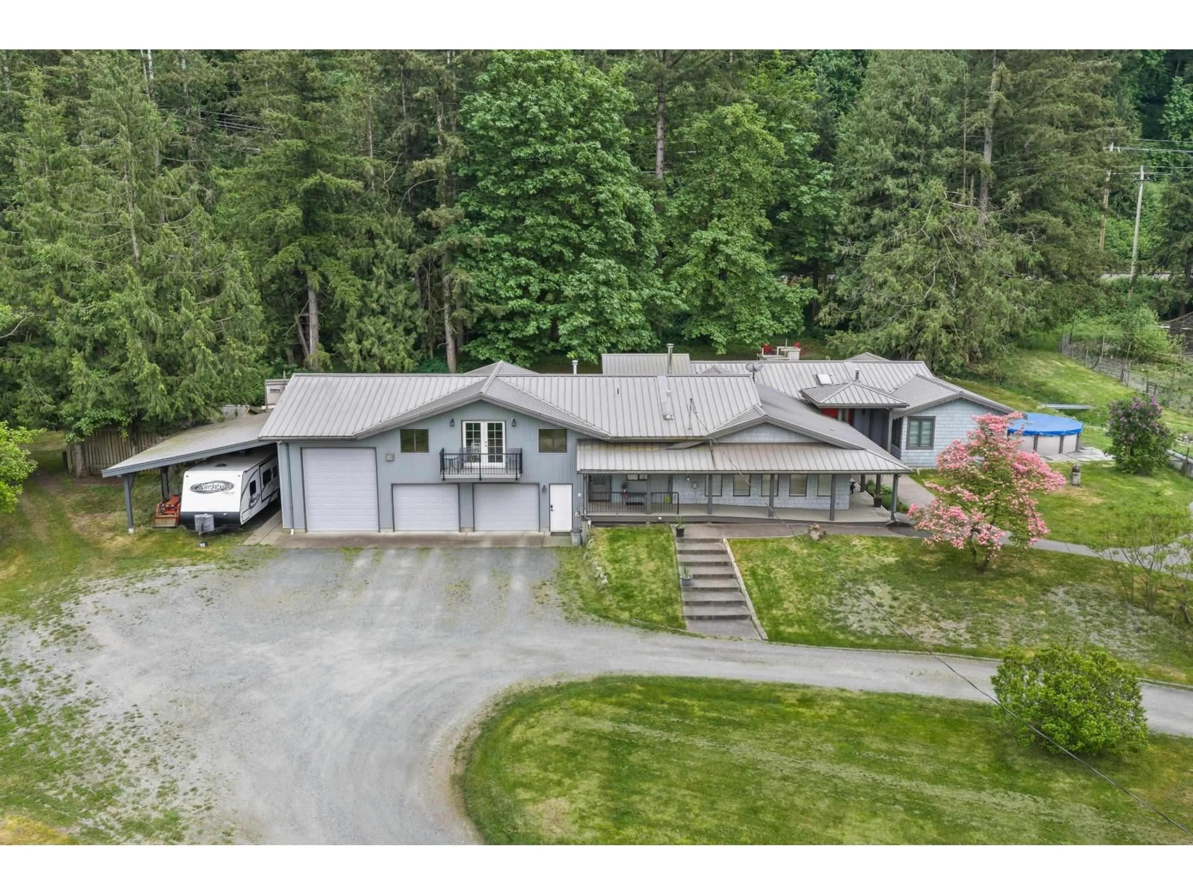 A pic from outside/outdoor area/front of a property/back of a property/a pic from drone, unknown for 3146 TOWNE ROAD, Abbotsford British Columbia V3G2V8