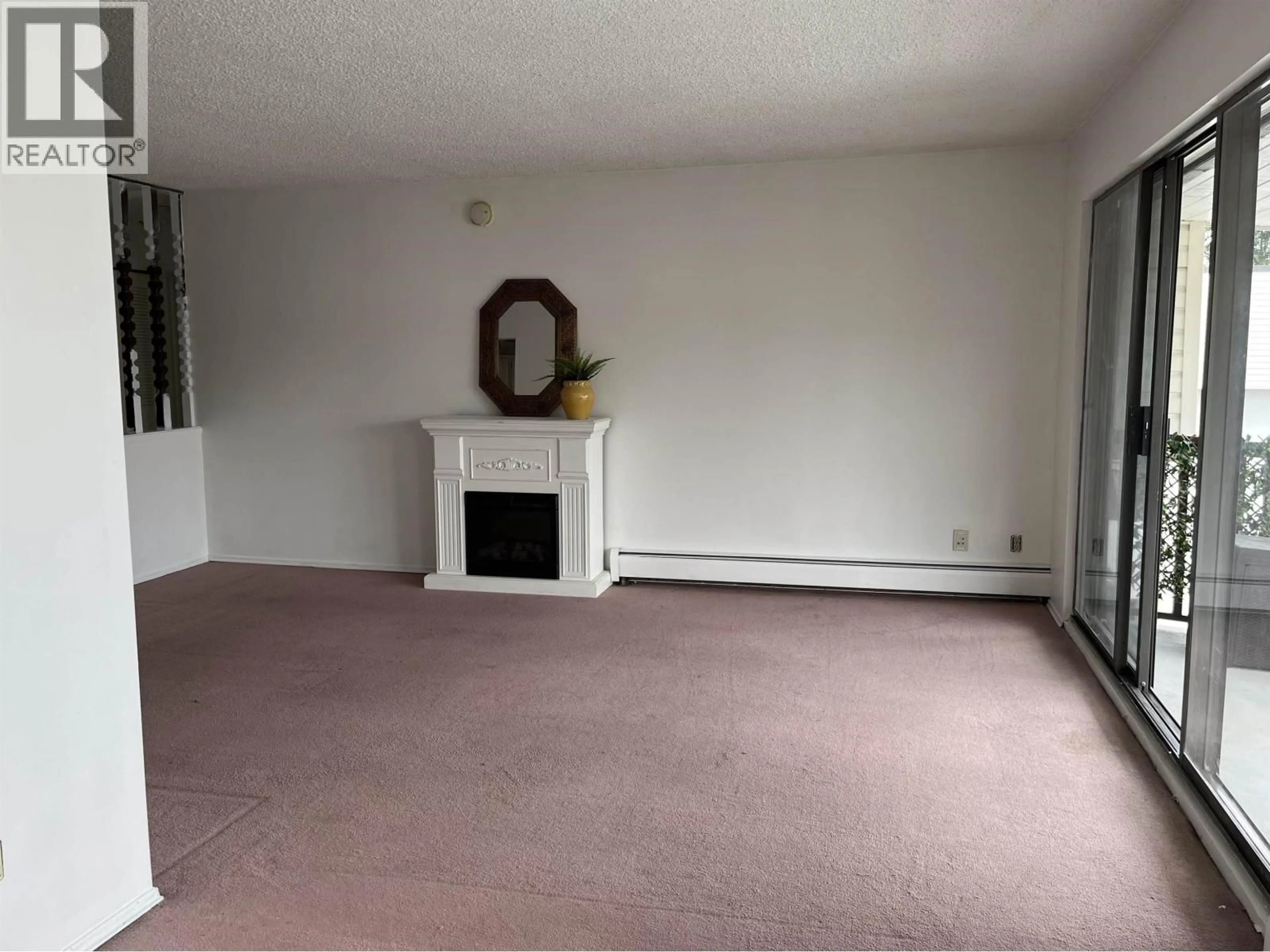A pic of a room for 307 - 12170 222 STREET, Maple Ridge British Columbia V2X8H1