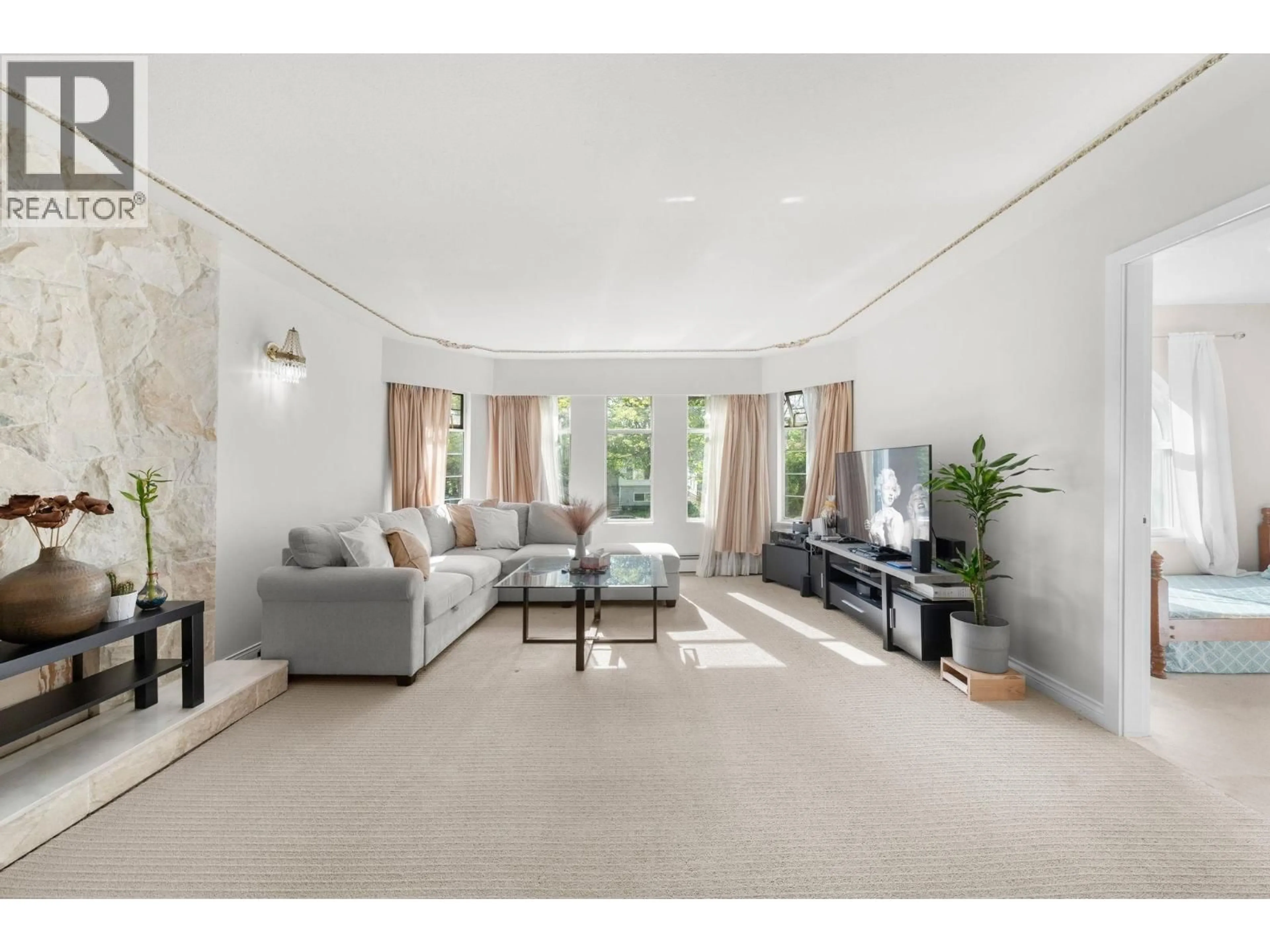 Living room with furniture, unknown for 6070 LANARK STREET, Vancouver British Columbia V5P2Y6