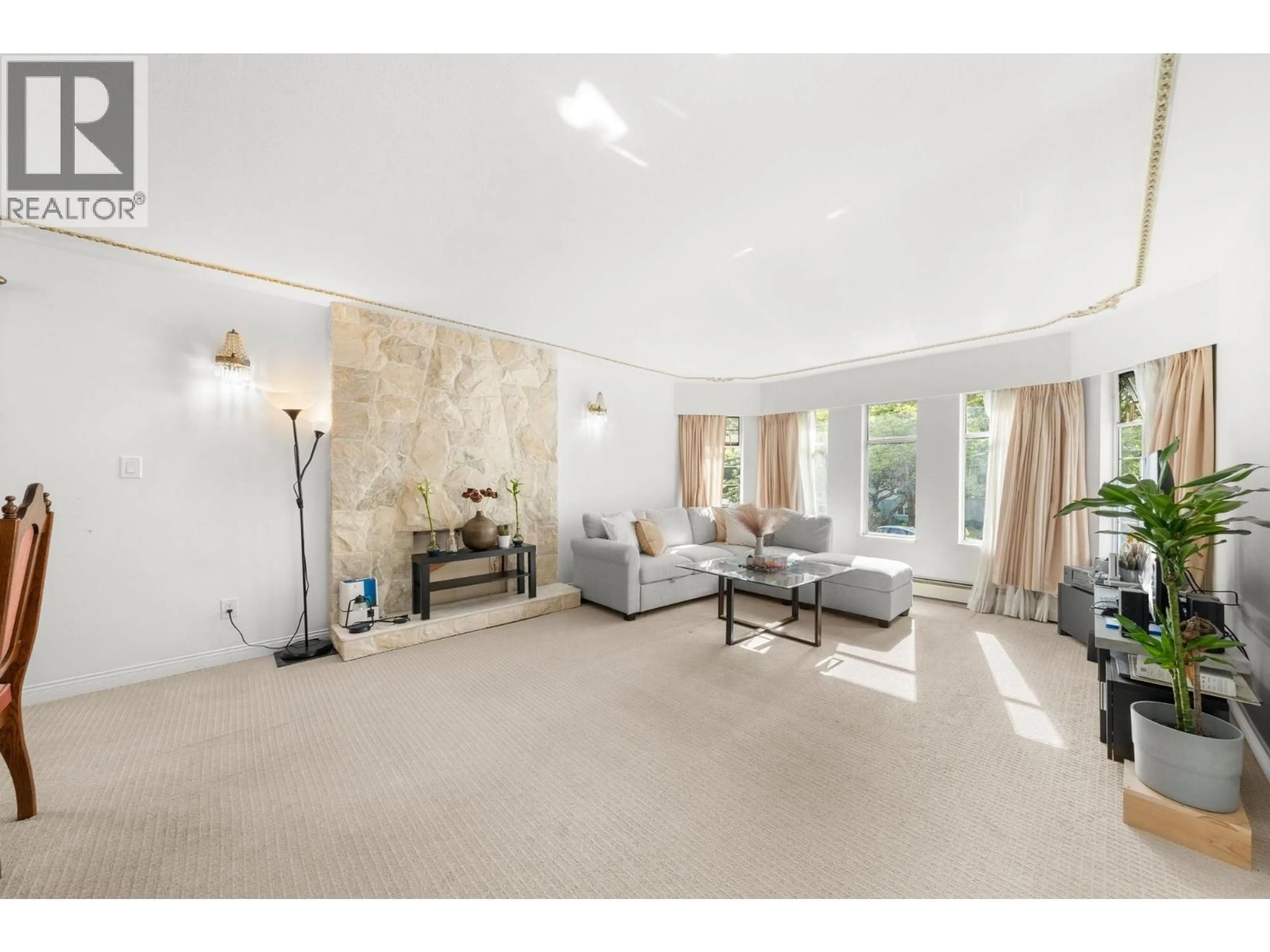 Living room with furniture, unknown for 6070 LANARK STREET, Vancouver British Columbia V5P2Y6