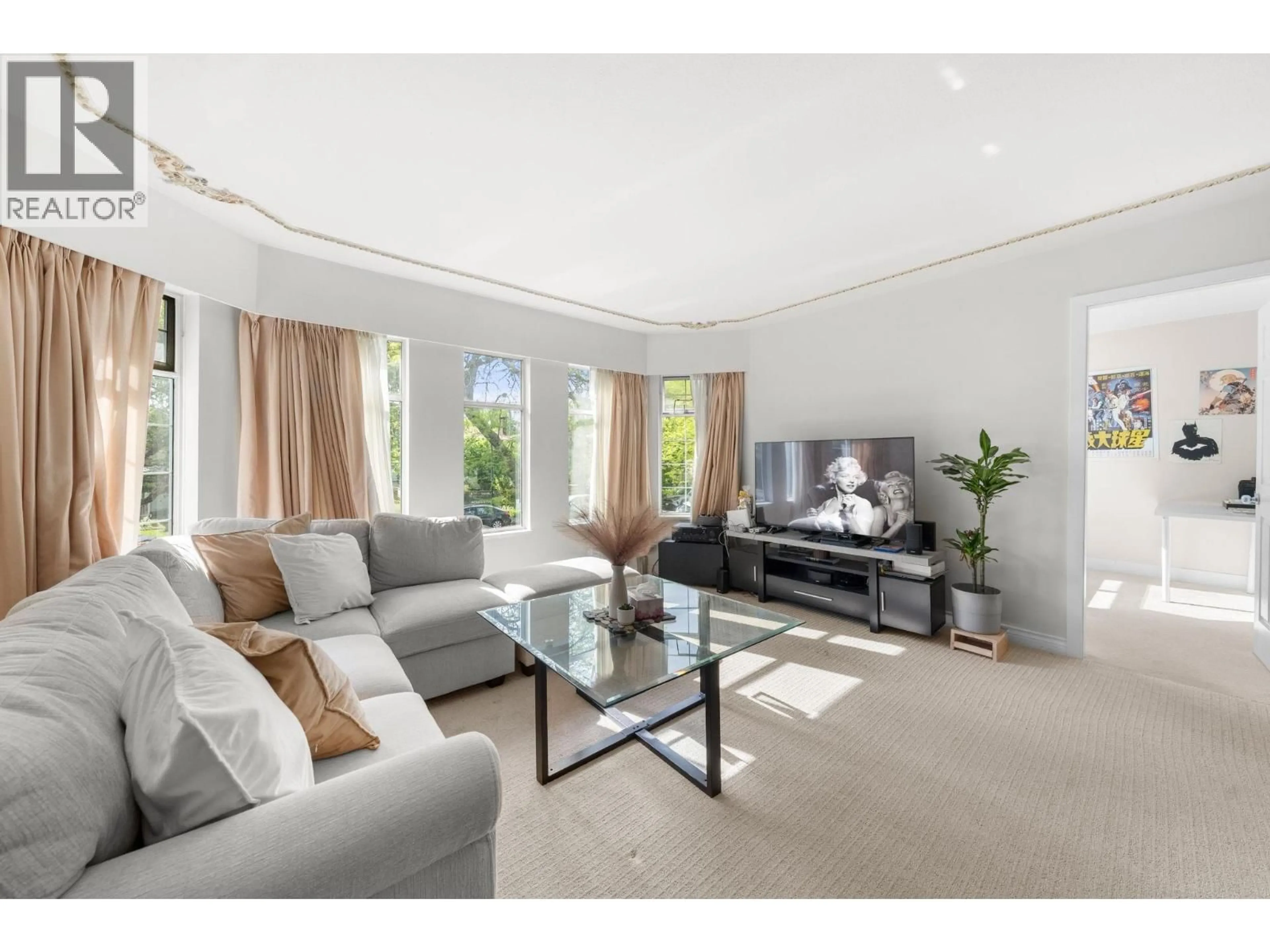 Living room with furniture, unknown for 6070 LANARK STREET, Vancouver British Columbia V5P2Y6