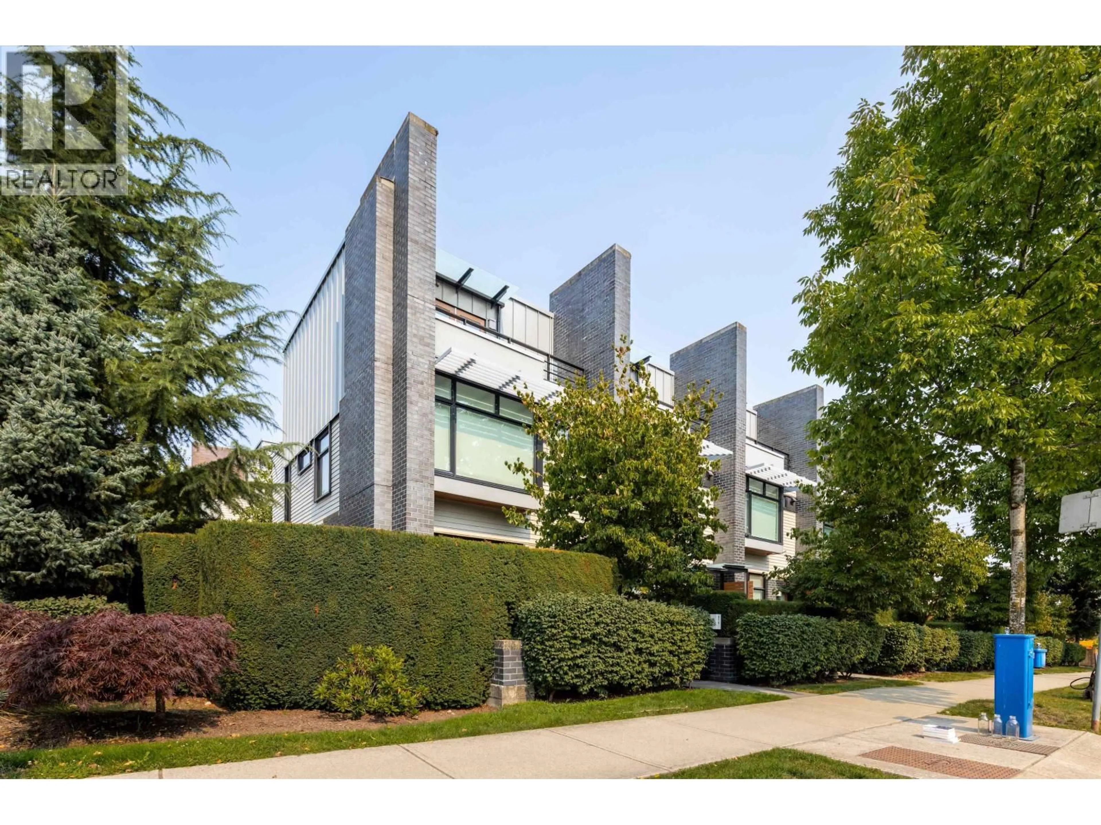 Home with brick exterior material, street for 979 46TH AVENUE, Vancouver British Columbia V5Z2R6