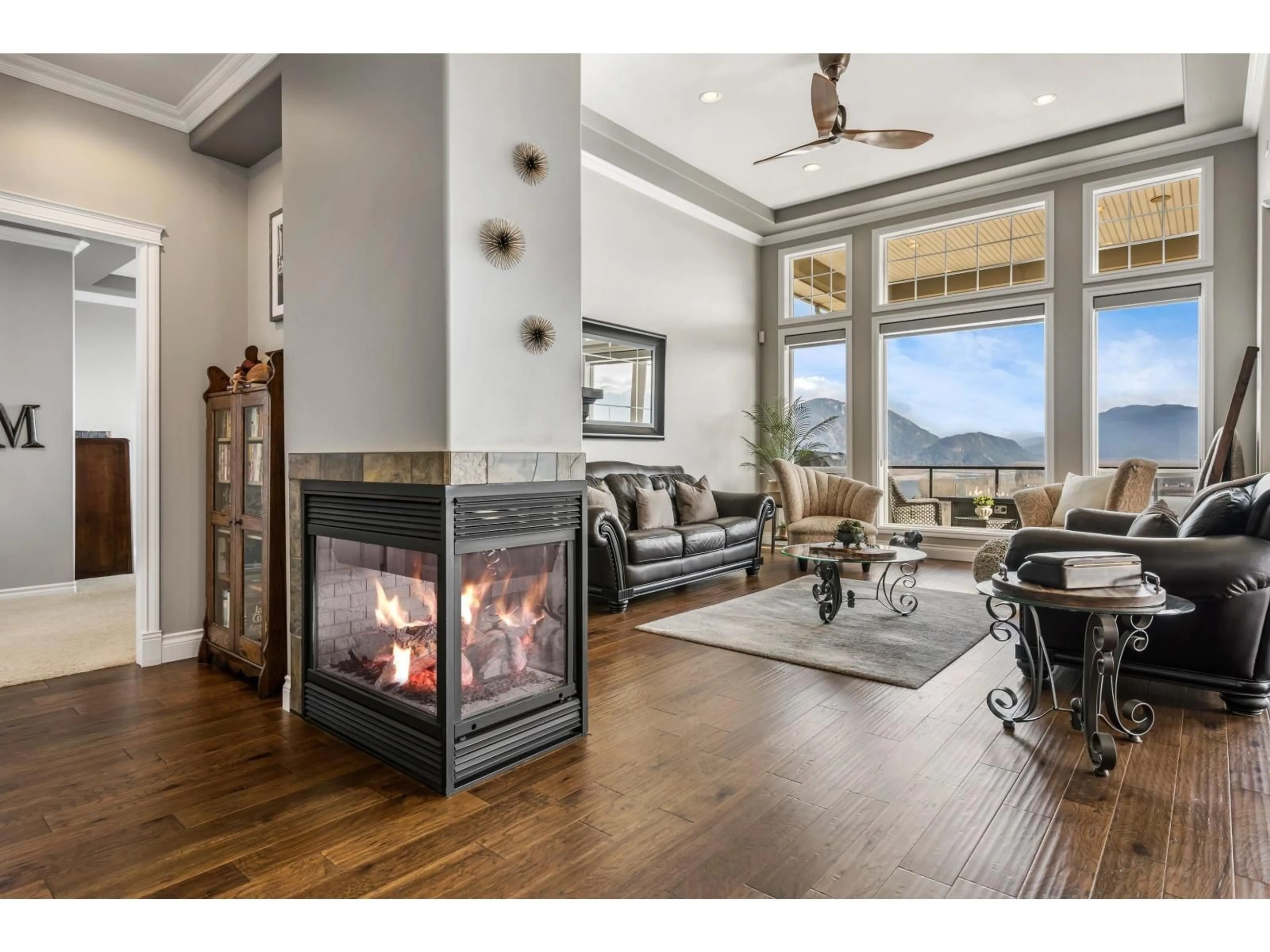 Living room with furniture, unknown for 16 - 43777 CHILLIWACK MOUNTAIN ROAD, Chilliwack British Columbia V2R5V1