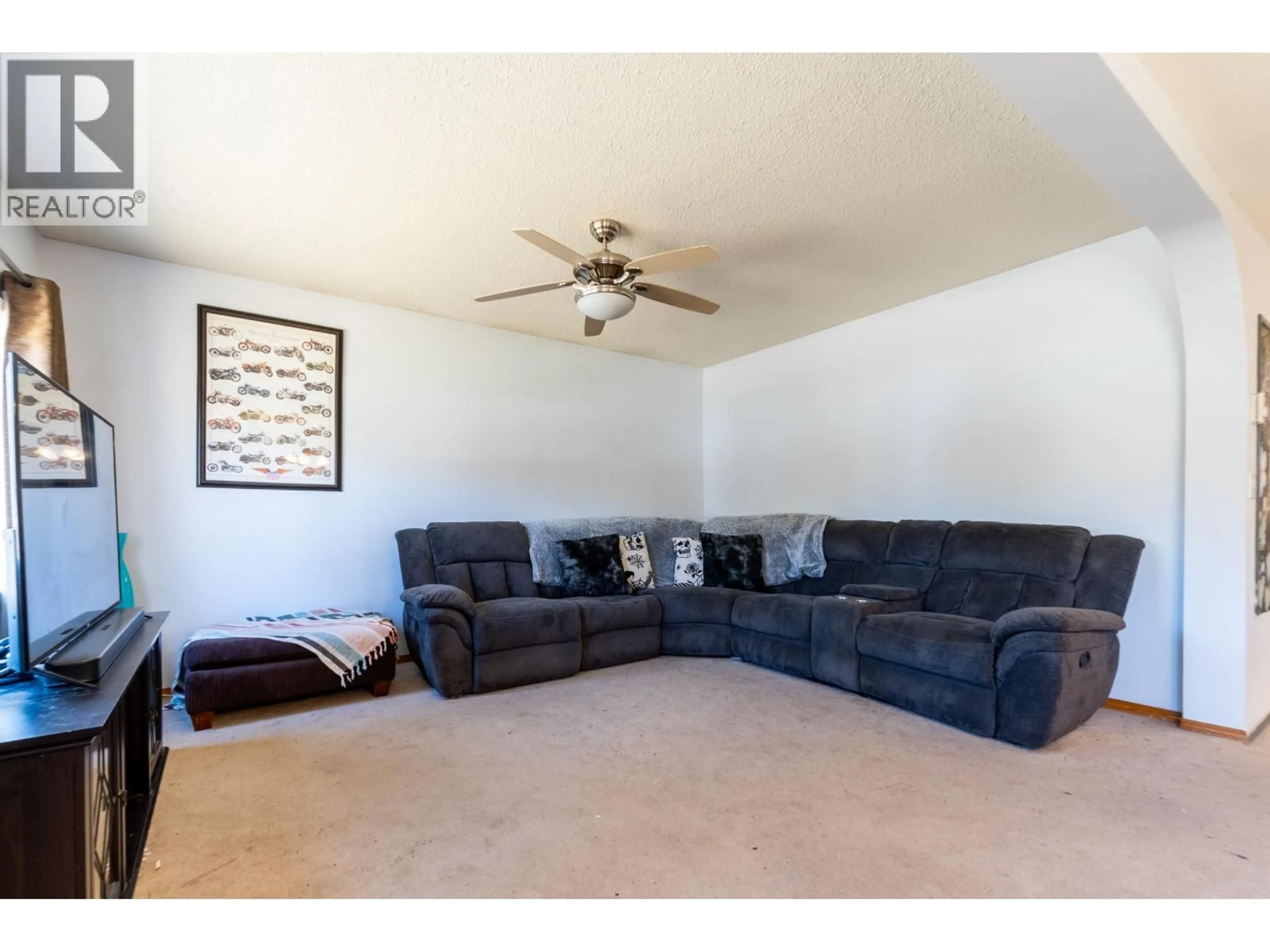 Living room with furniture, unknown for 3939 DIAMOND DRIVE, Prince George British Columbia V2K3N7