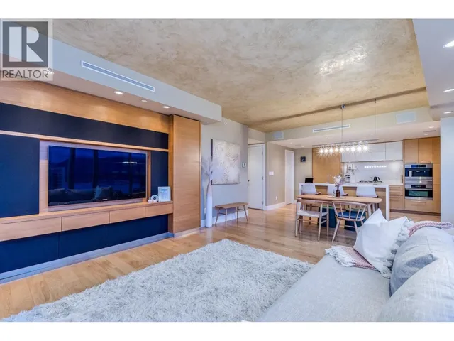 3204 - 667 HOWE STREET, Vancouver 4