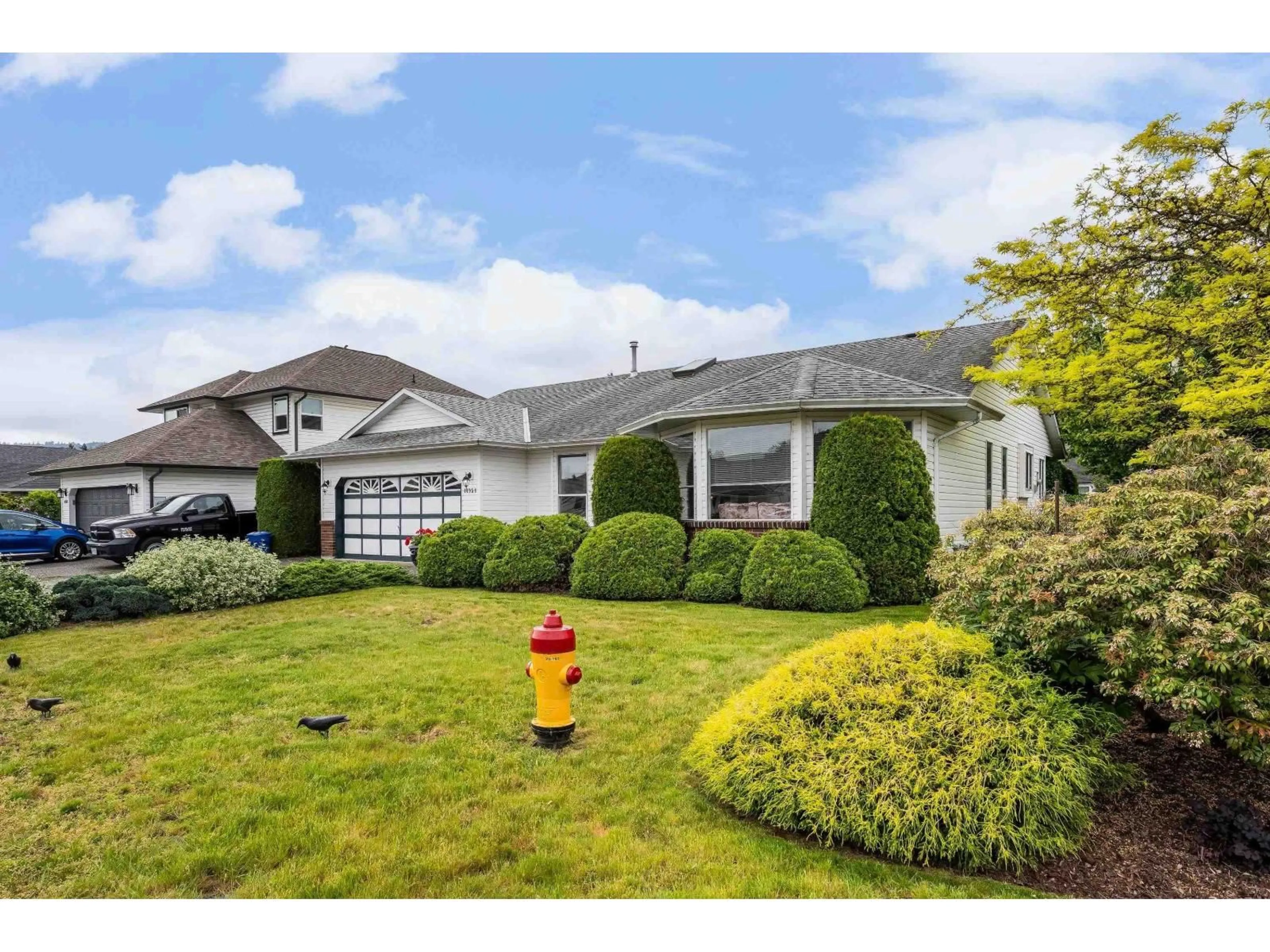 Home with vinyl exterior material, street for 44954 BEDFORD PLACE, Chilliwack British Columbia V2R3C2