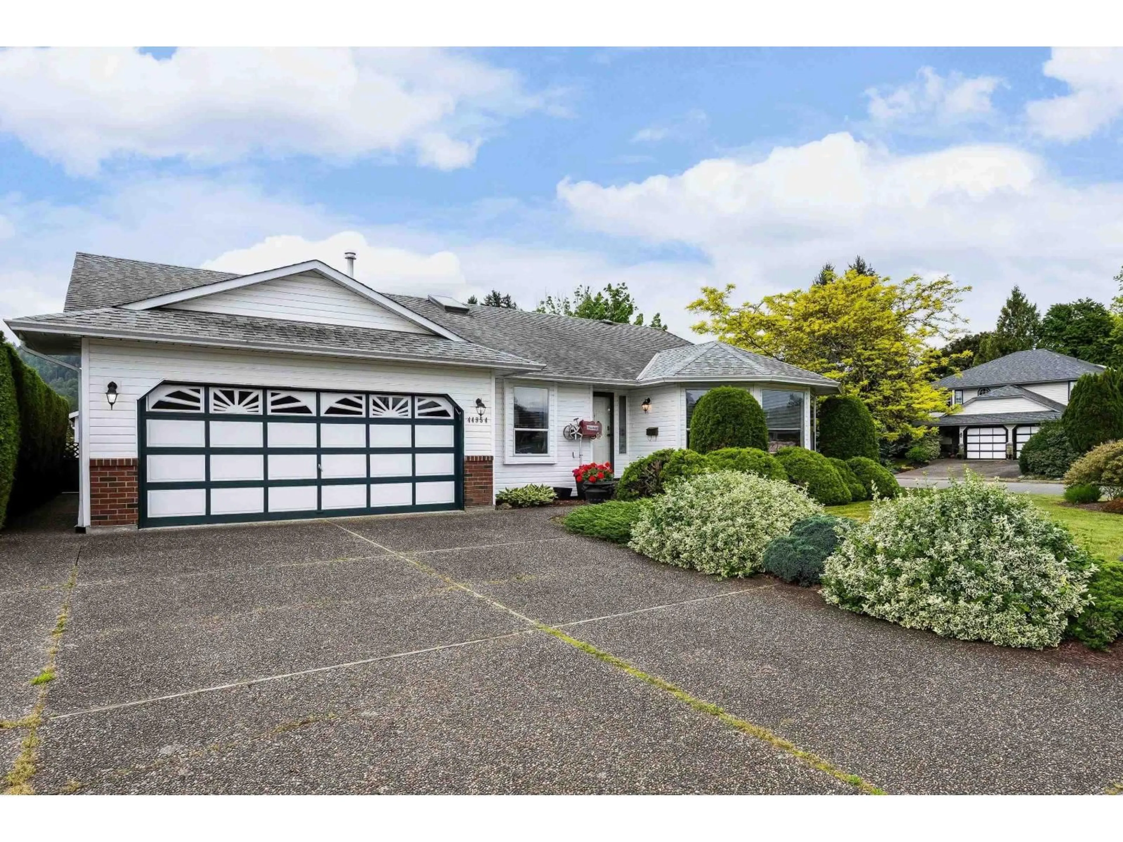Home with vinyl exterior material, street for 44954 BEDFORD PLACE, Chilliwack British Columbia V2R3C2
