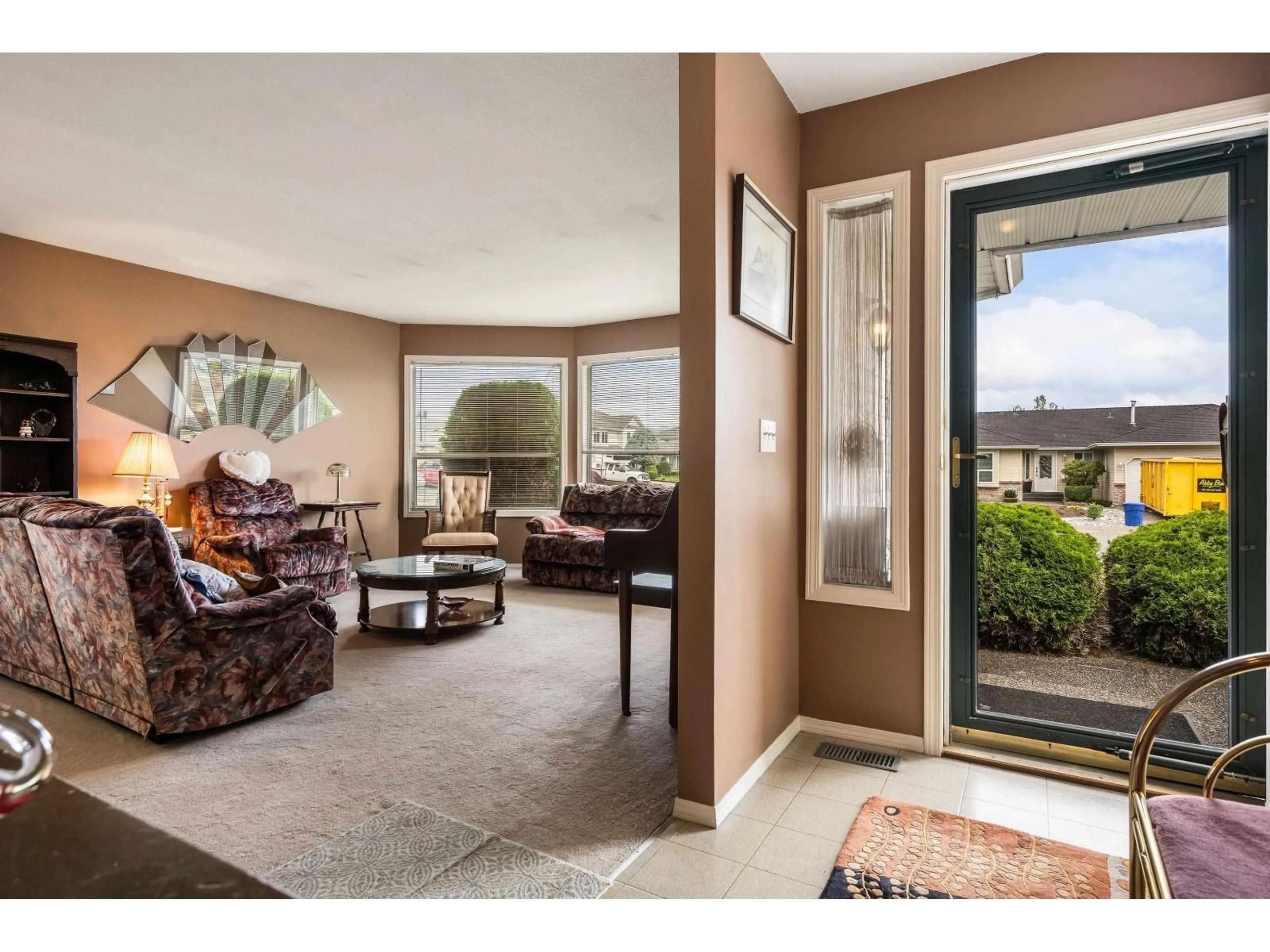 Indoor entryway for 44954 BEDFORD PLACE, Chilliwack British Columbia V2R3C2