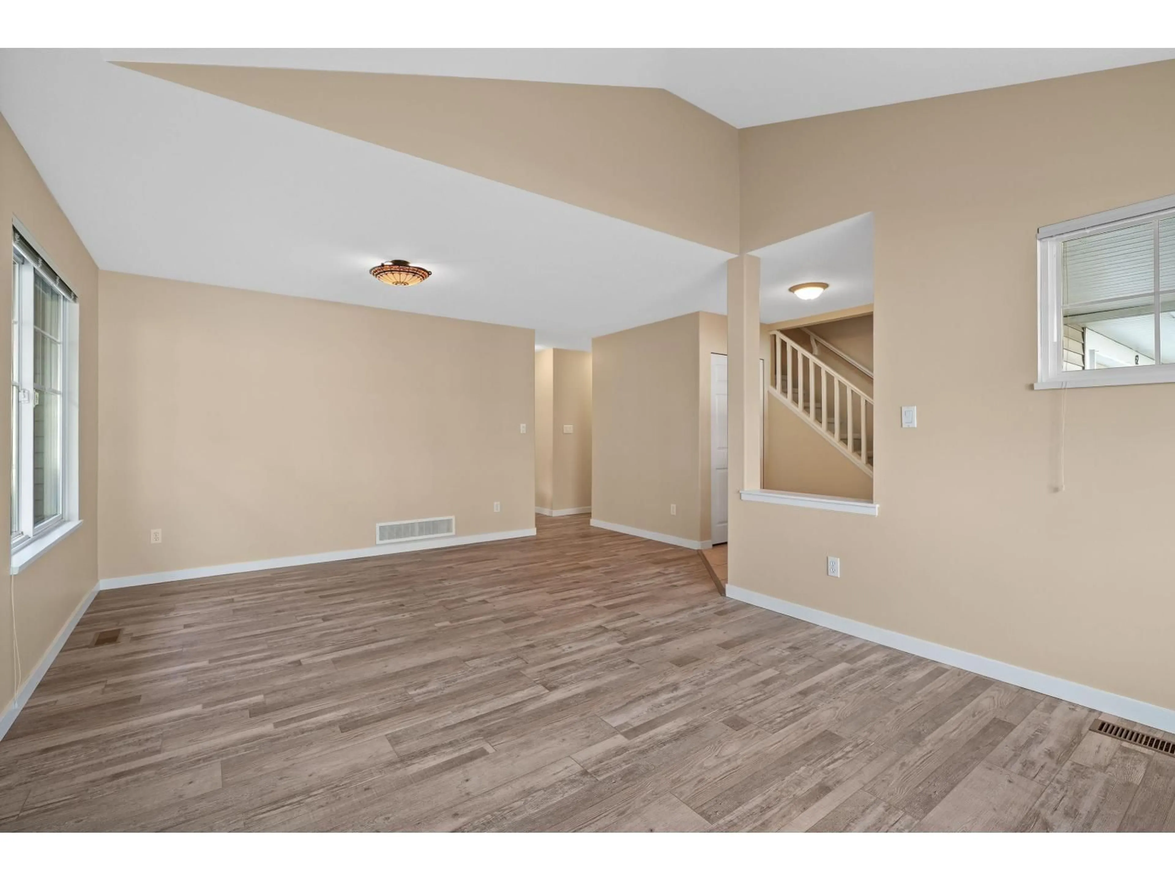A pic of a room for 62 - 6885 184 STREET, Surrey British Columbia V3S9G1