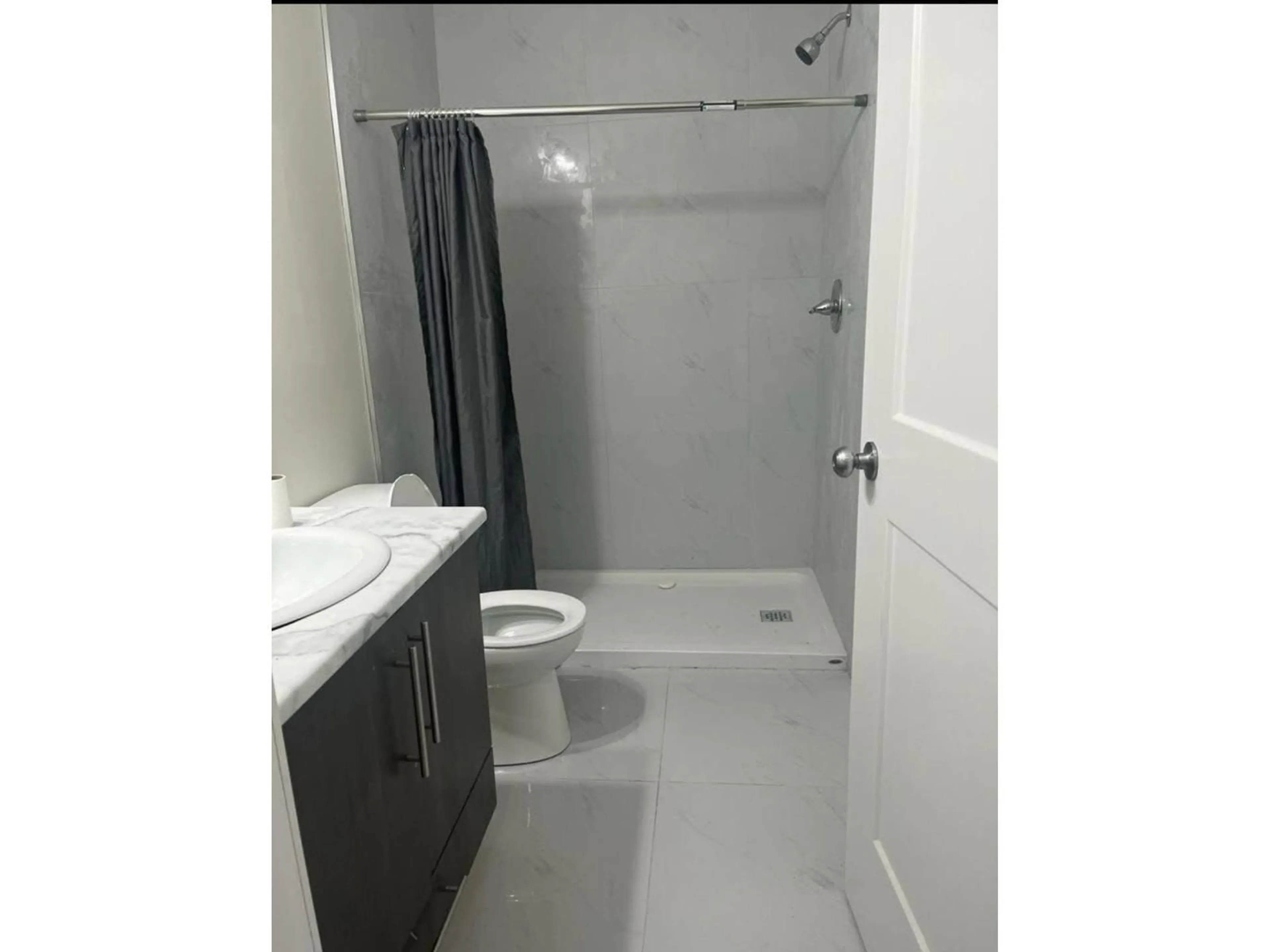 Standard bathroom, unknown for 8561 BROADWAY STREET, Chilliwack British Columbia V2P5V4