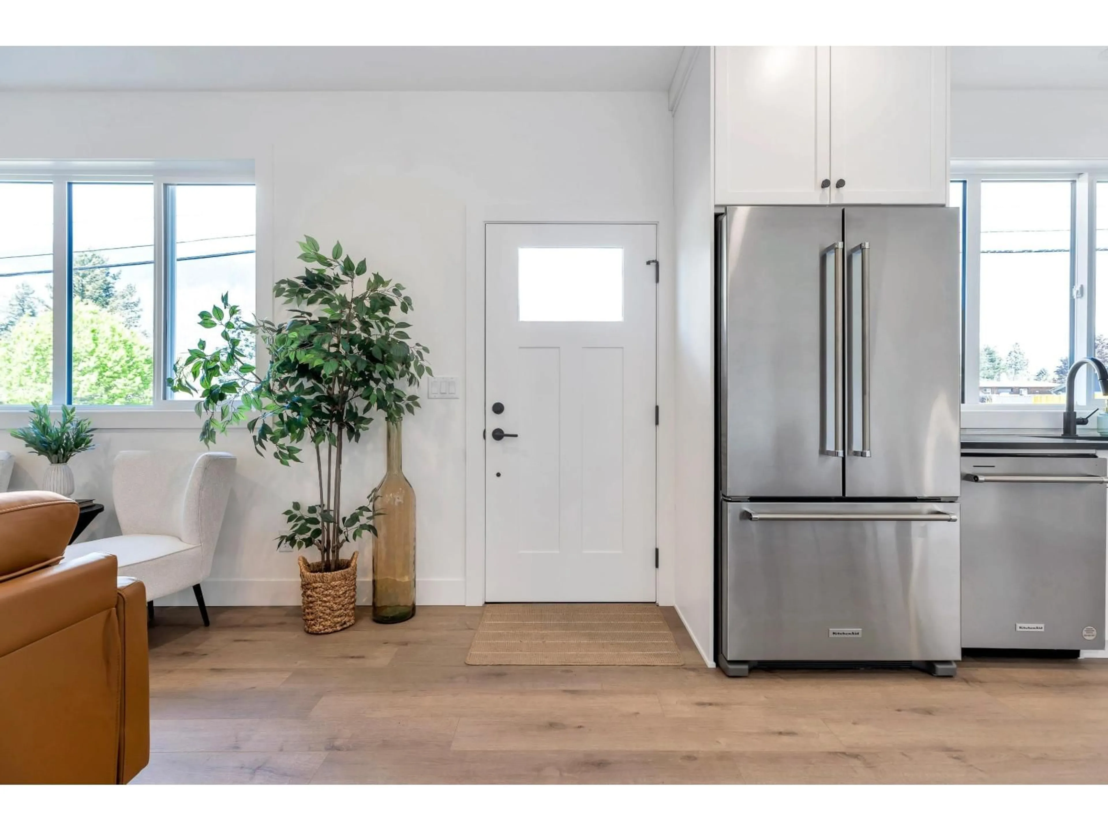 Indoor entryway for 2 - 558 PARK STREET, Hope British Columbia V0X1L0